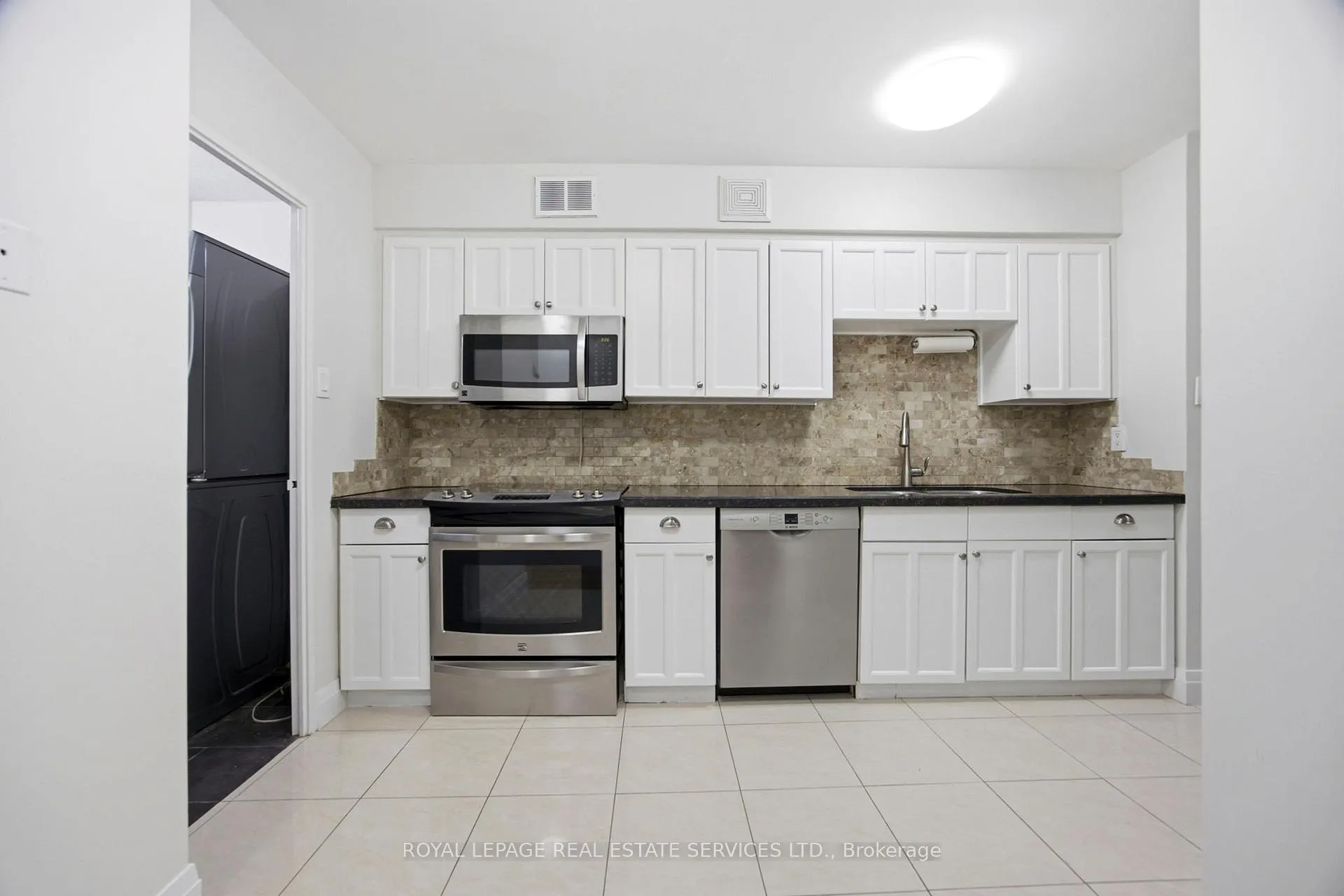 Photo 15 of Unit 105, 1 Royal Orchard Boulevard, Markham, Royal Orchard — HOMEH