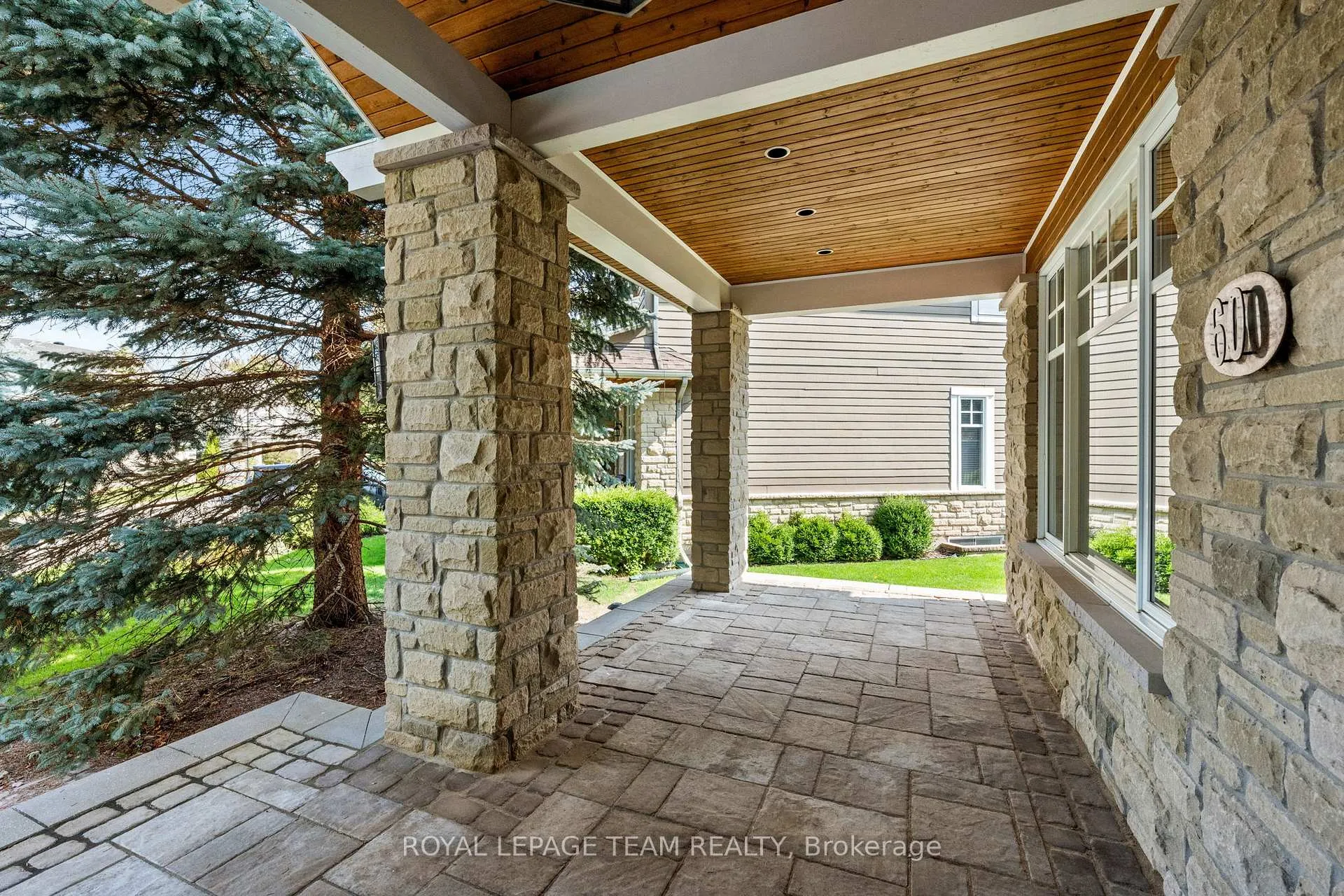 Photo 4 of 60 Ironside Court, Ottawa, Kanata - Kanata Lakes/Heritage Hills — HOMEH