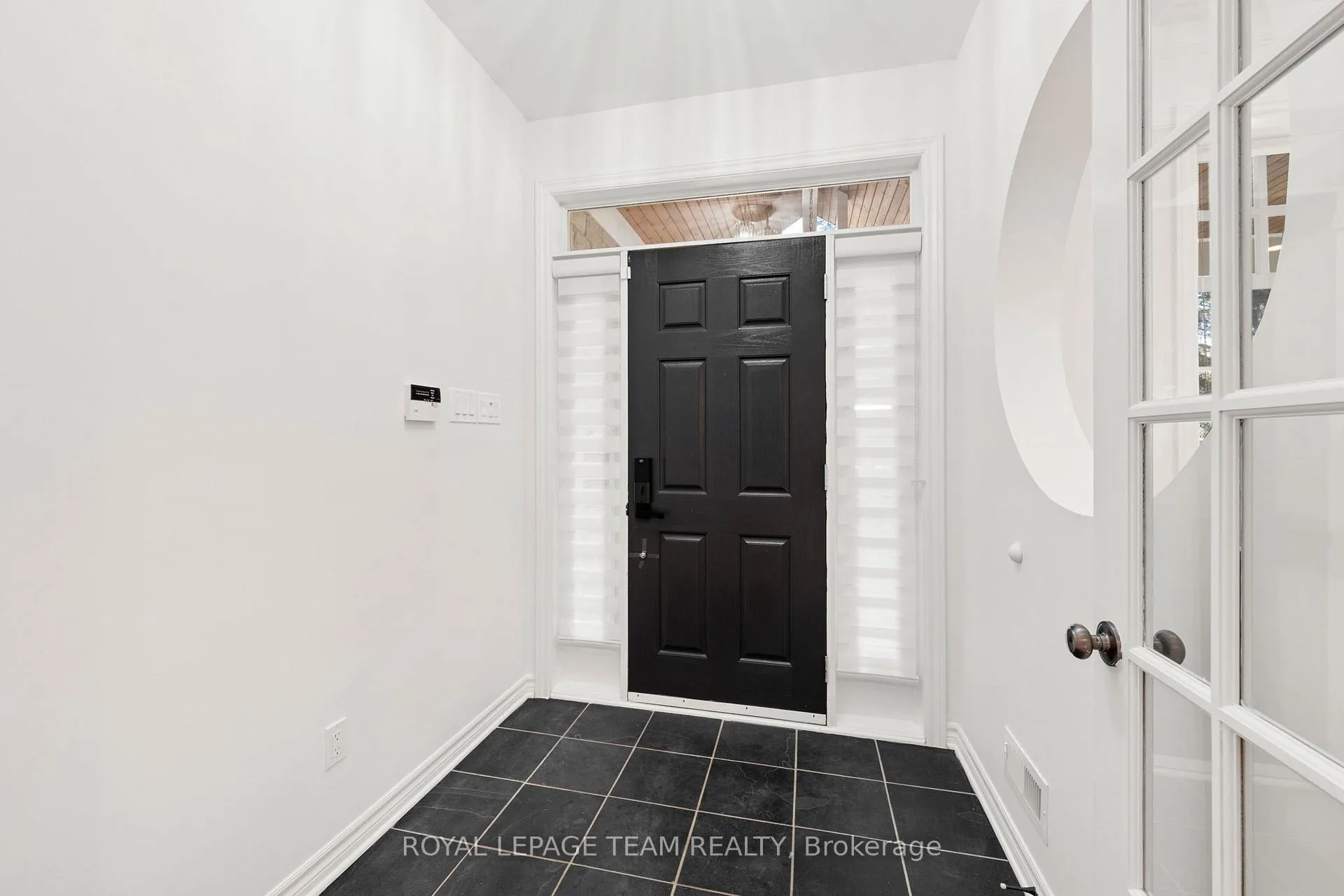 Photo 6 of 60 Ironside Court, Ottawa, Kanata - Kanata Lakes/Heritage Hills — HOMEH