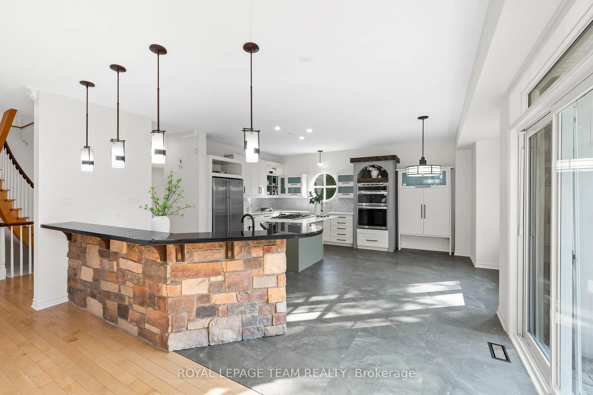 Photo 15 of 60 Ironside Court, Ottawa, Kanata - Kanata Lakes/Heritage Hills — HOMEH