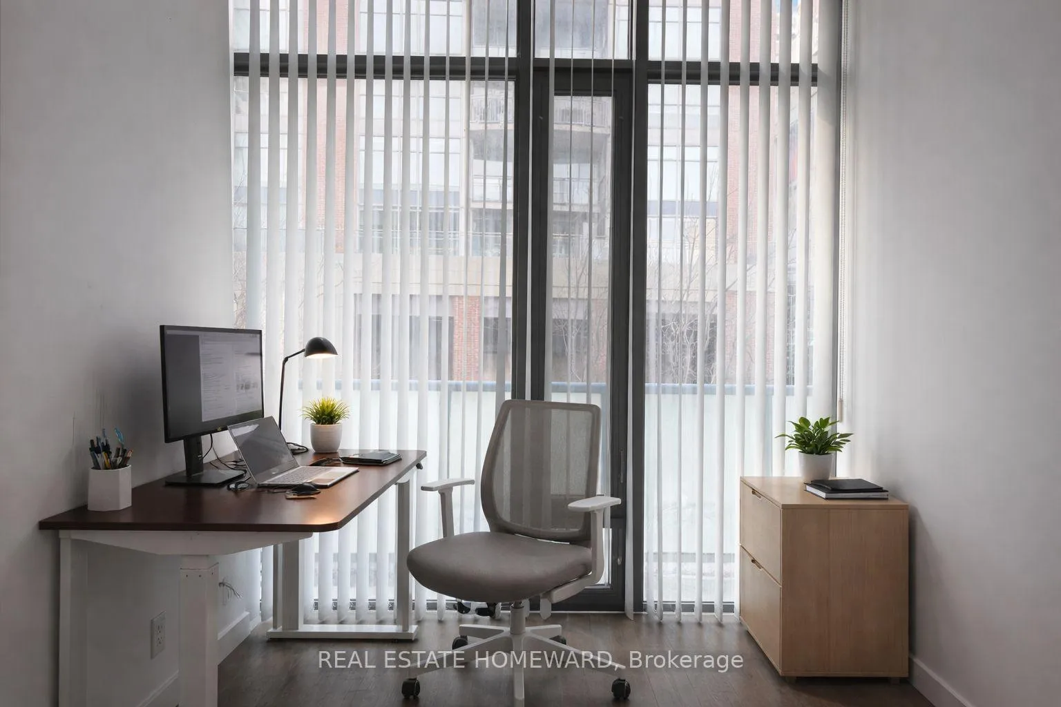 Photo 6 of Unit 309, 1815 Yonge Street, Toronto, Mount Pleasant West — HOMEH