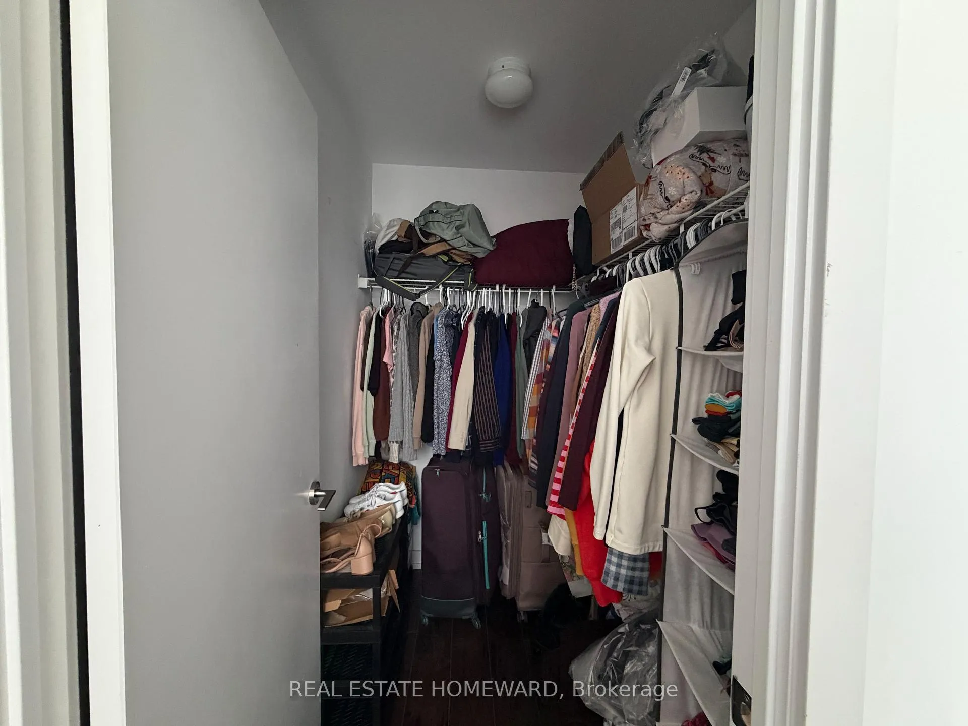 Photo 7 of Unit 309, 1815 Yonge Street, Toronto, Mount Pleasant West — HOMEH