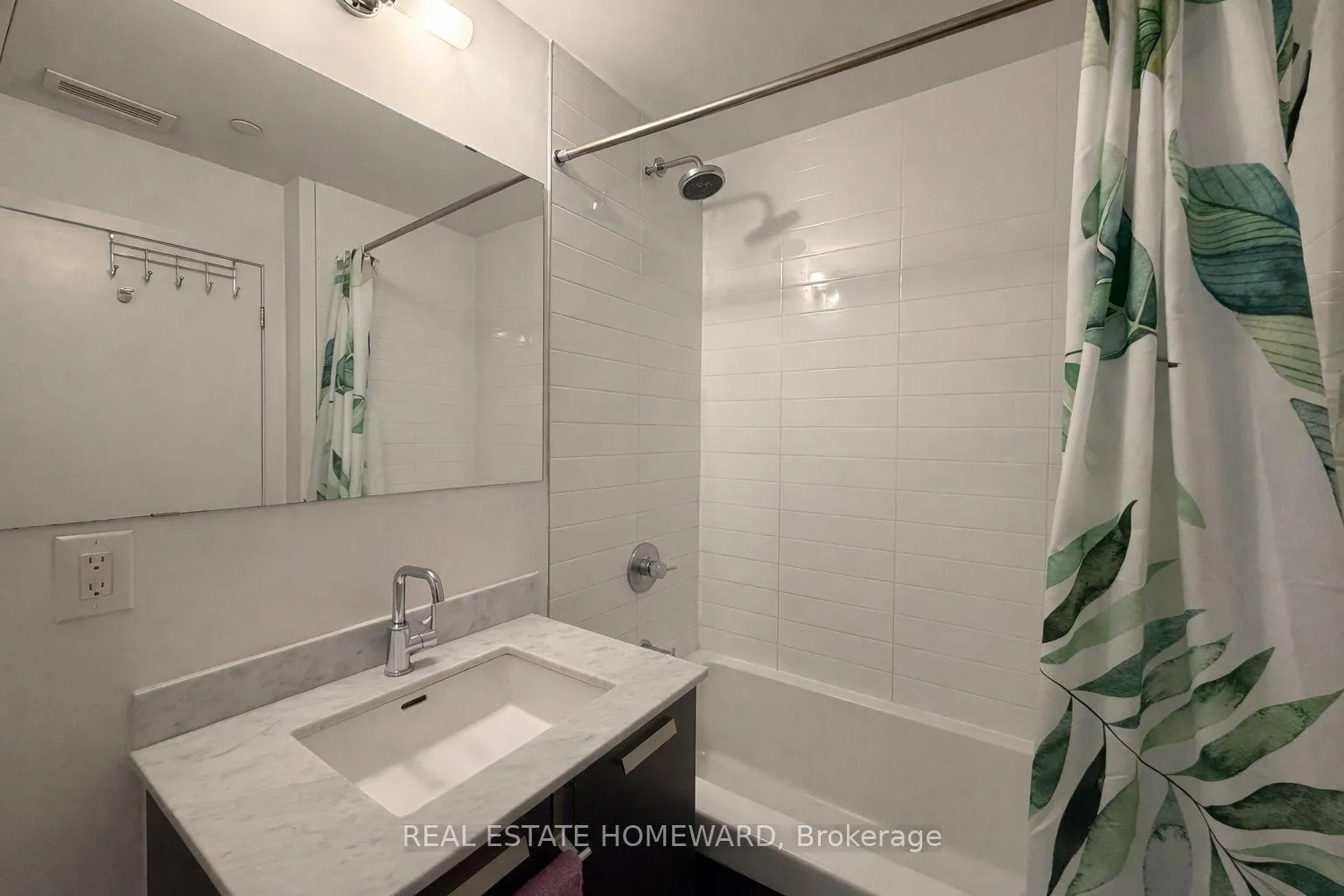 Photo 8 of Unit 309, 1815 Yonge Street, Toronto, Mount Pleasant West — HOMEH