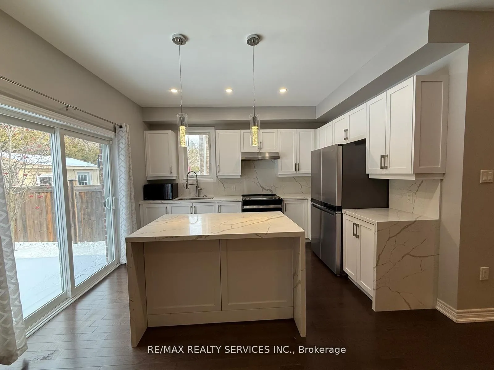 Photo 9 of 58 Promenade Drive N, Whitby, Taunton North — HOMEH