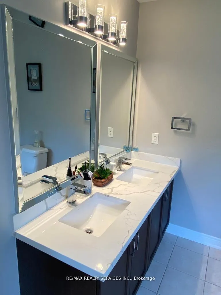 Photo 19 of 58 Promenade Drive N, Whitby, Taunton North — HOMEH