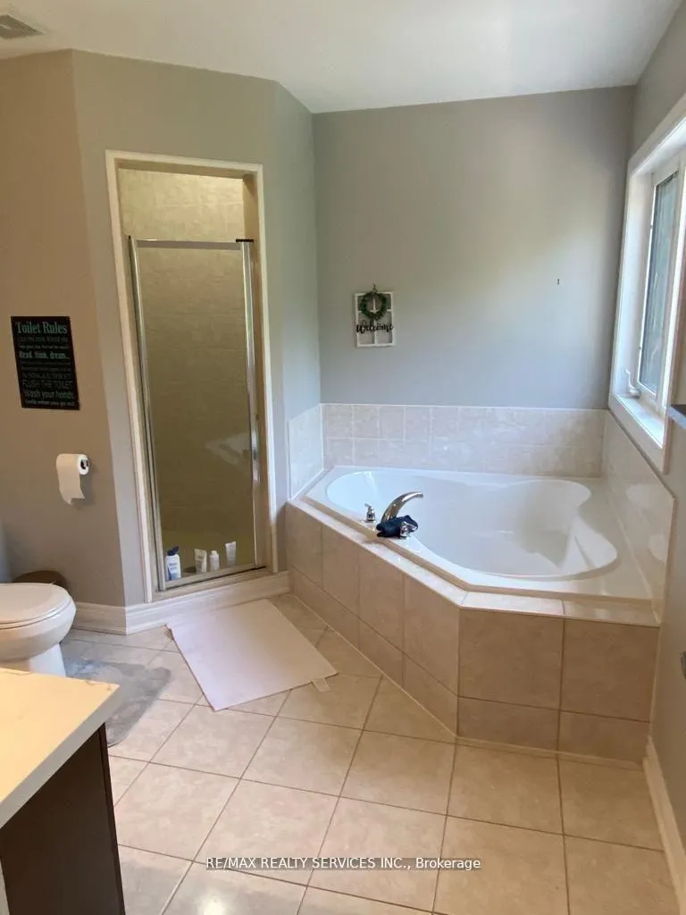 Photo 22 of 58 Promenade Drive N, Whitby, Taunton North — HOMEH
