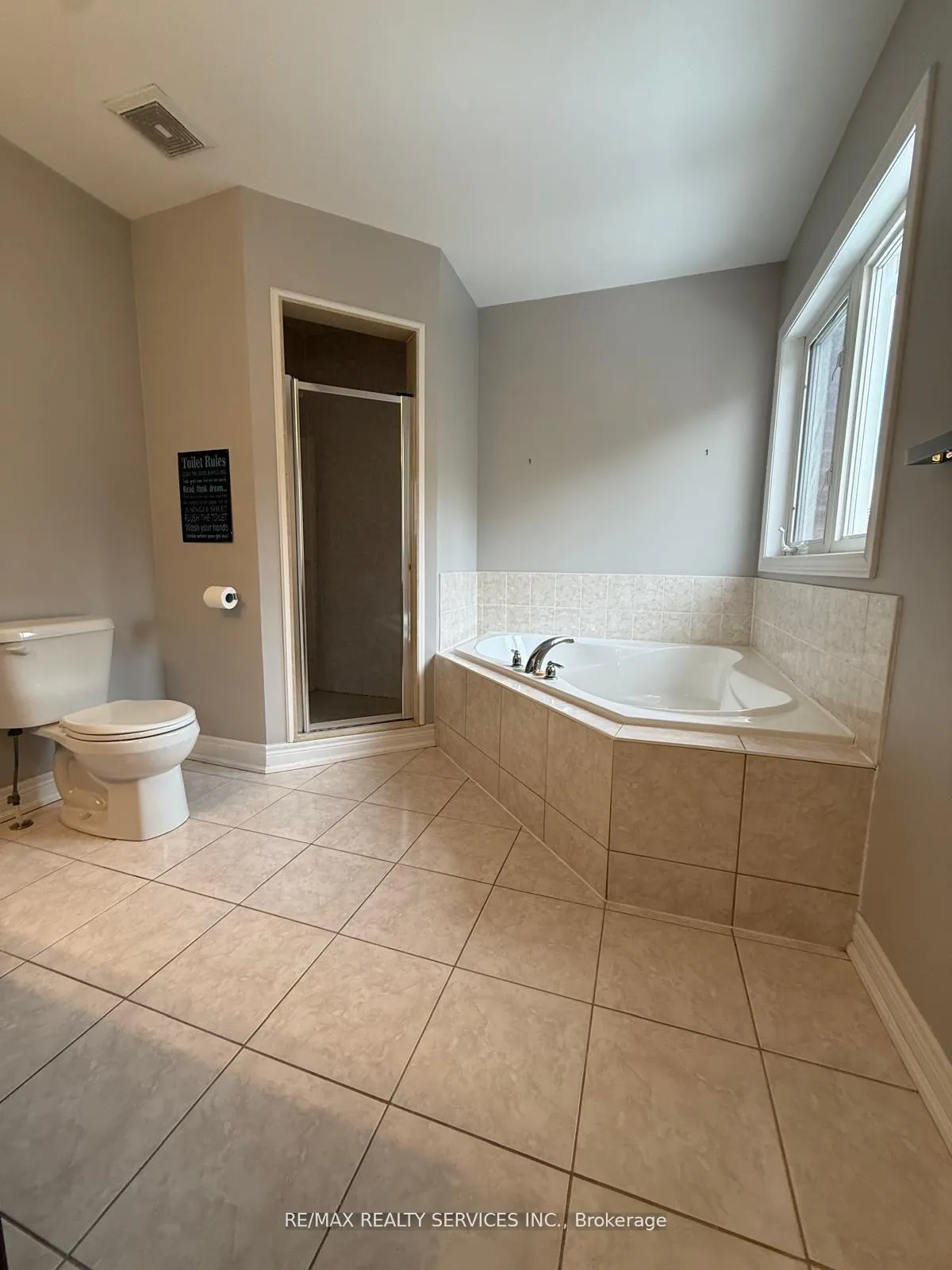 Photo 30 of 58 Promenade Drive N, Whitby, Taunton North — HOMEH
