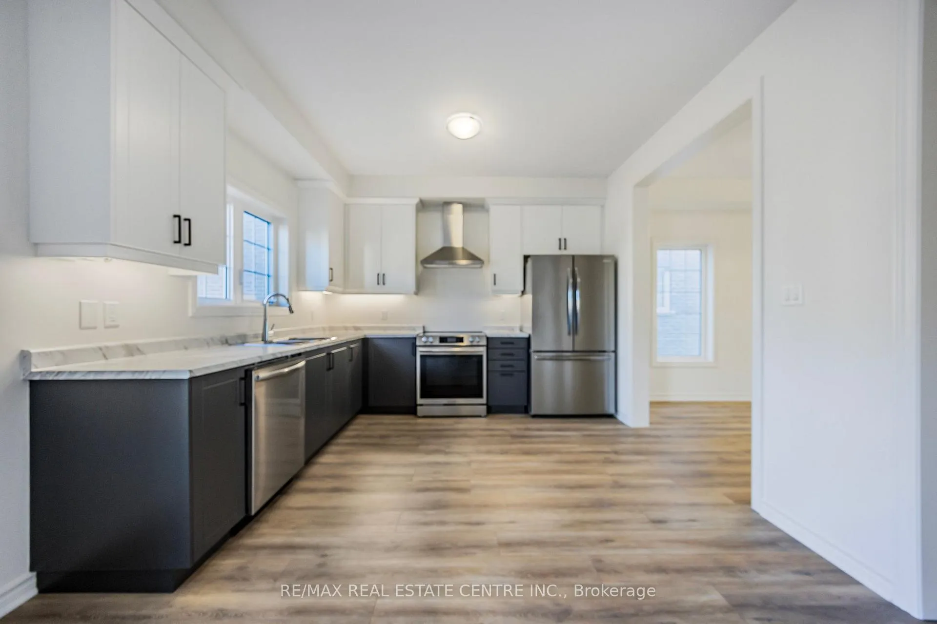 Photo 11 of 238 Mckenzie Drive, Clearview, Stayner — HOMEH