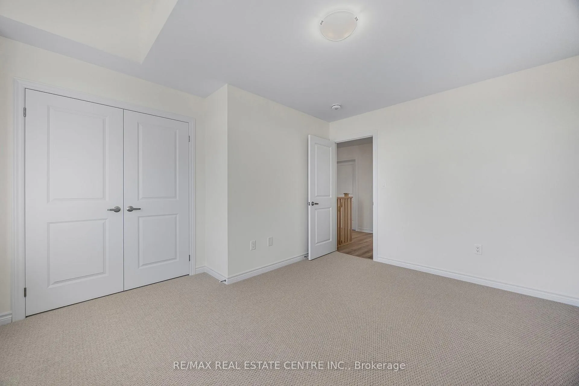 Photo 22 of 238 Mckenzie Drive, Clearview, Stayner — HOMEH