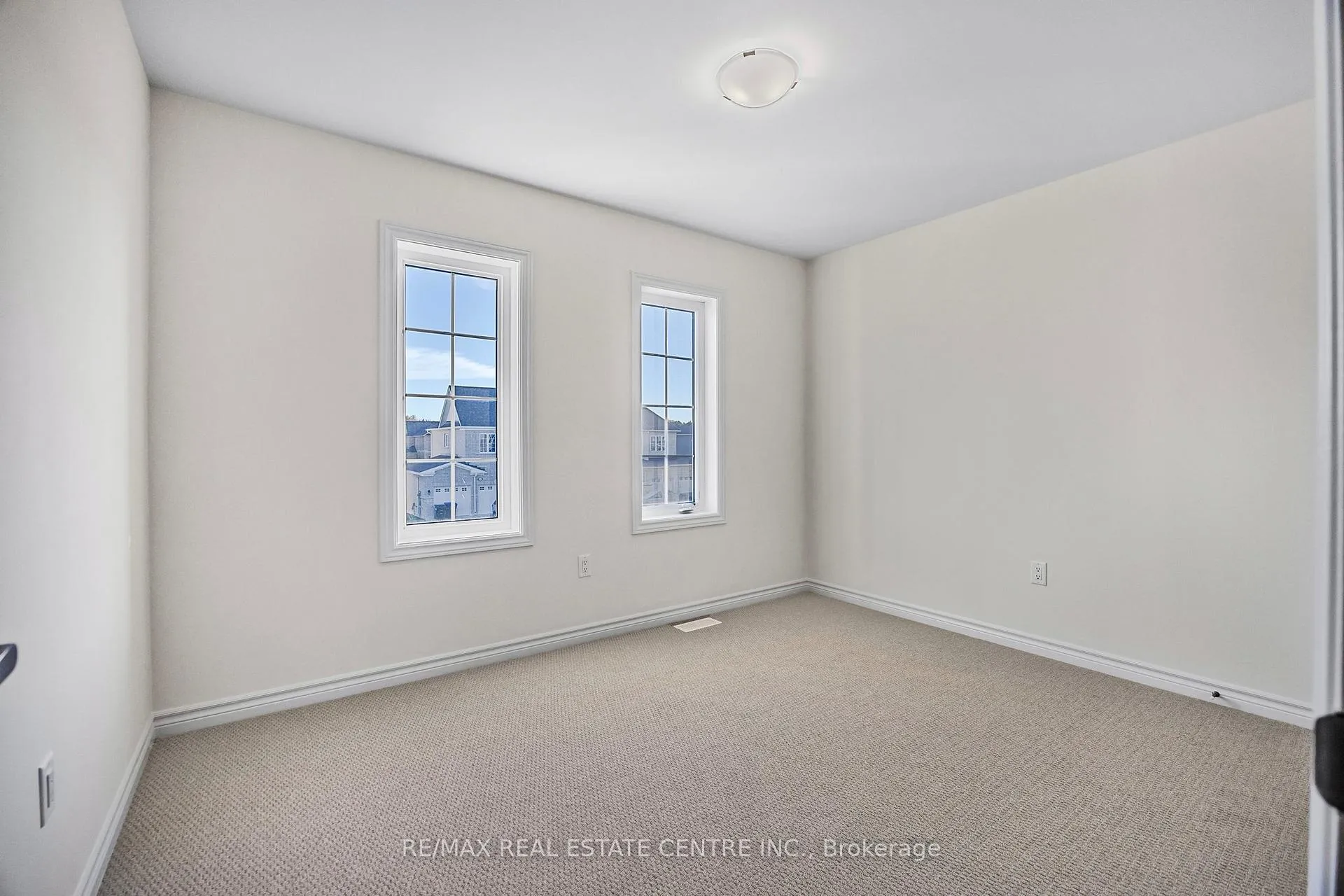 Photo 23 of 238 Mckenzie Drive, Clearview, Stayner — HOMEH