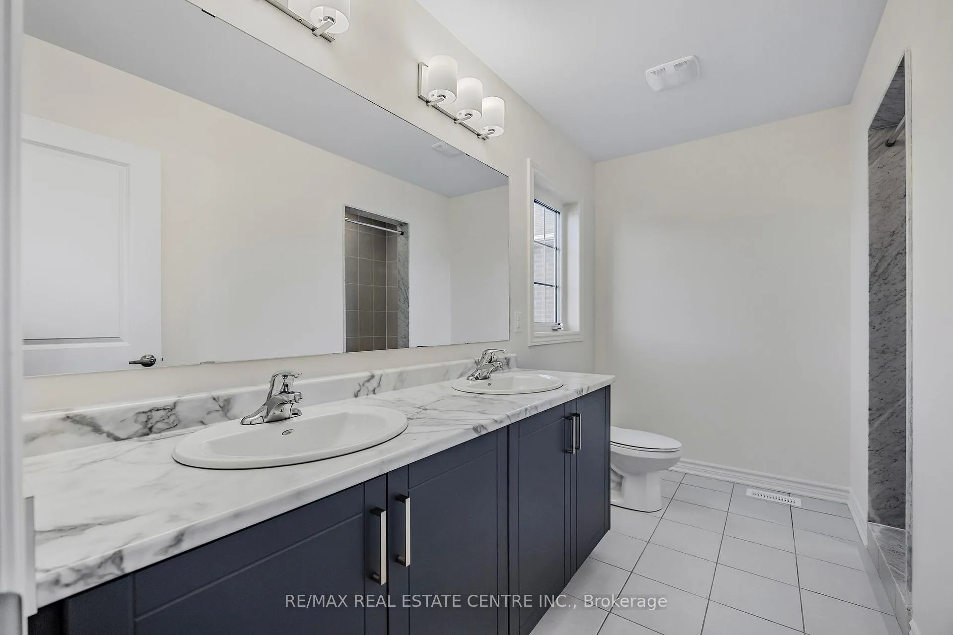 Photo 29 of 238 Mckenzie Drive, Clearview, Stayner — HOMEH