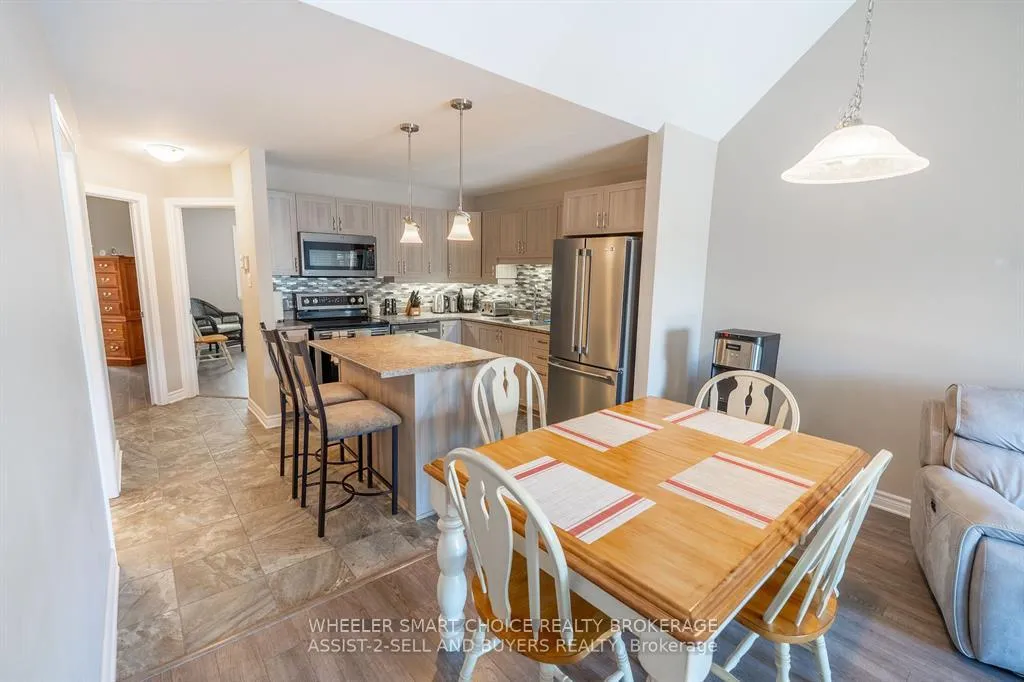 Photo 6 of Unit 225, 218 First Street E, Cornwall — HOMEH