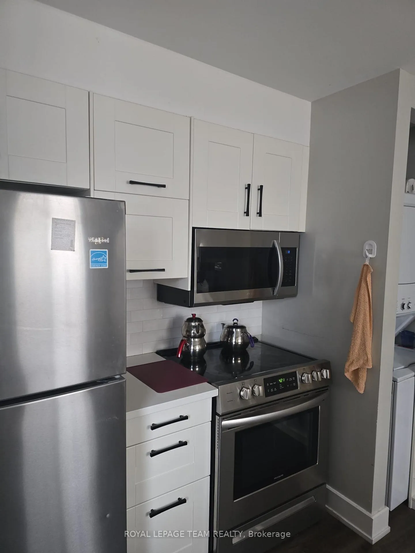Photo 8 of Unit A, 259 Montfort Street, Ottawa, Vanier — HOMEH