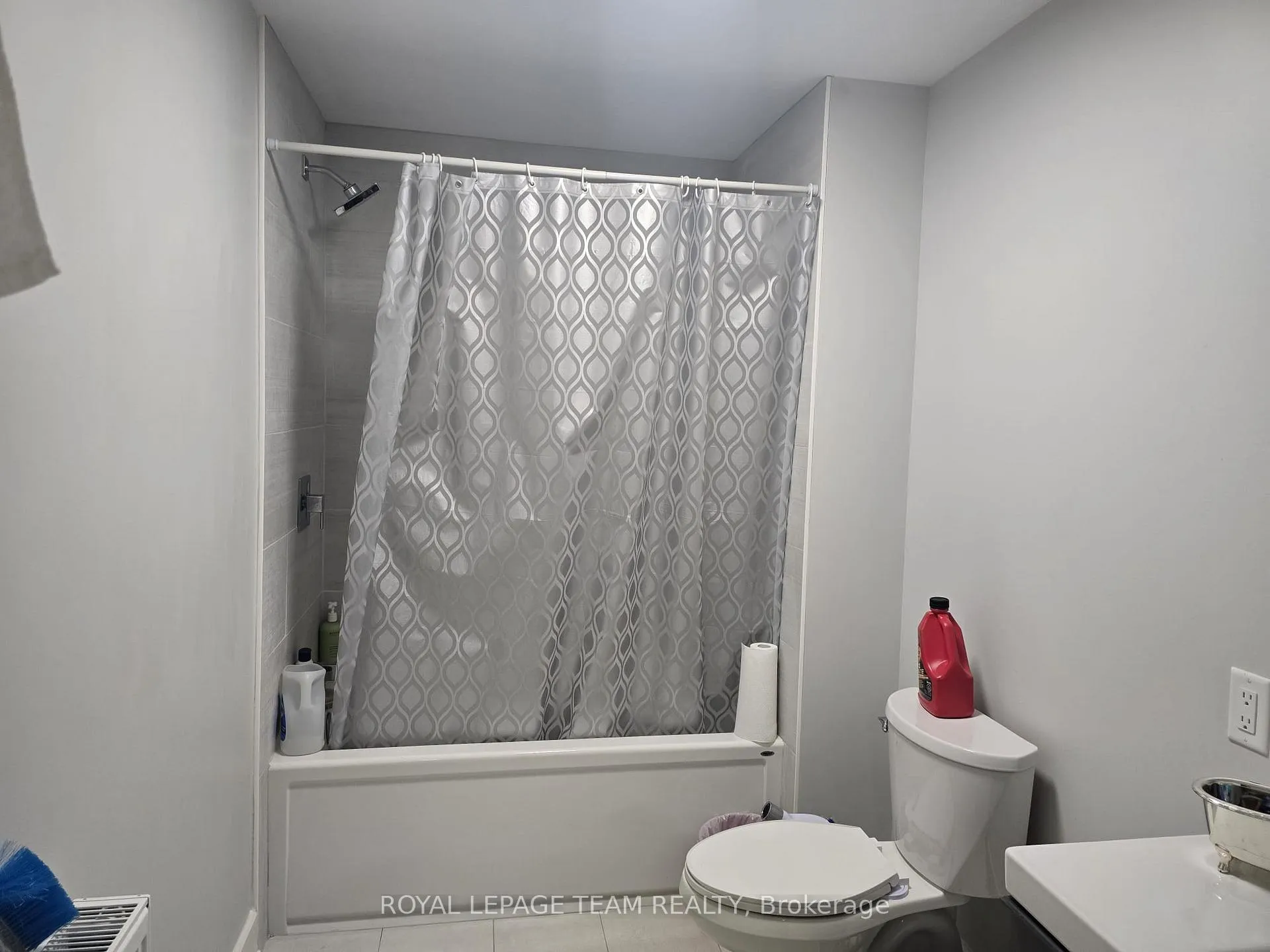 Photo 12 of Unit A, 259 Montfort Street, Ottawa, Vanier — HOMEH