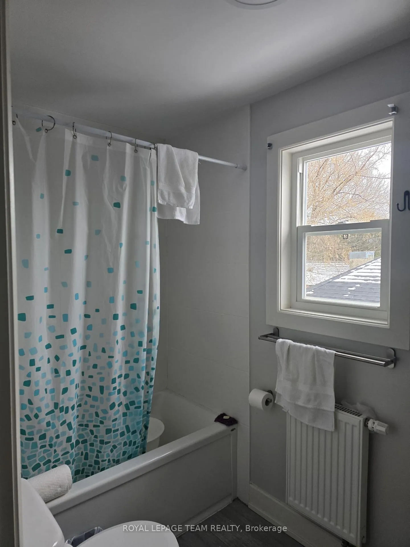 Photo 15 of Unit A, 259 Montfort Street, Ottawa, Vanier — HOMEH