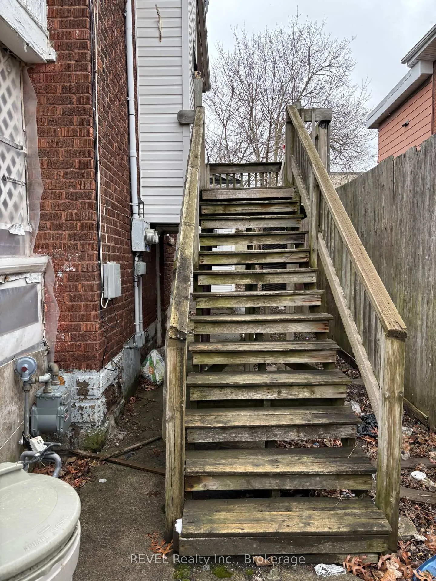 Photo 22 of 4819 Fourth Avenue, Niagara Falls, Cherrywood — HOMEH