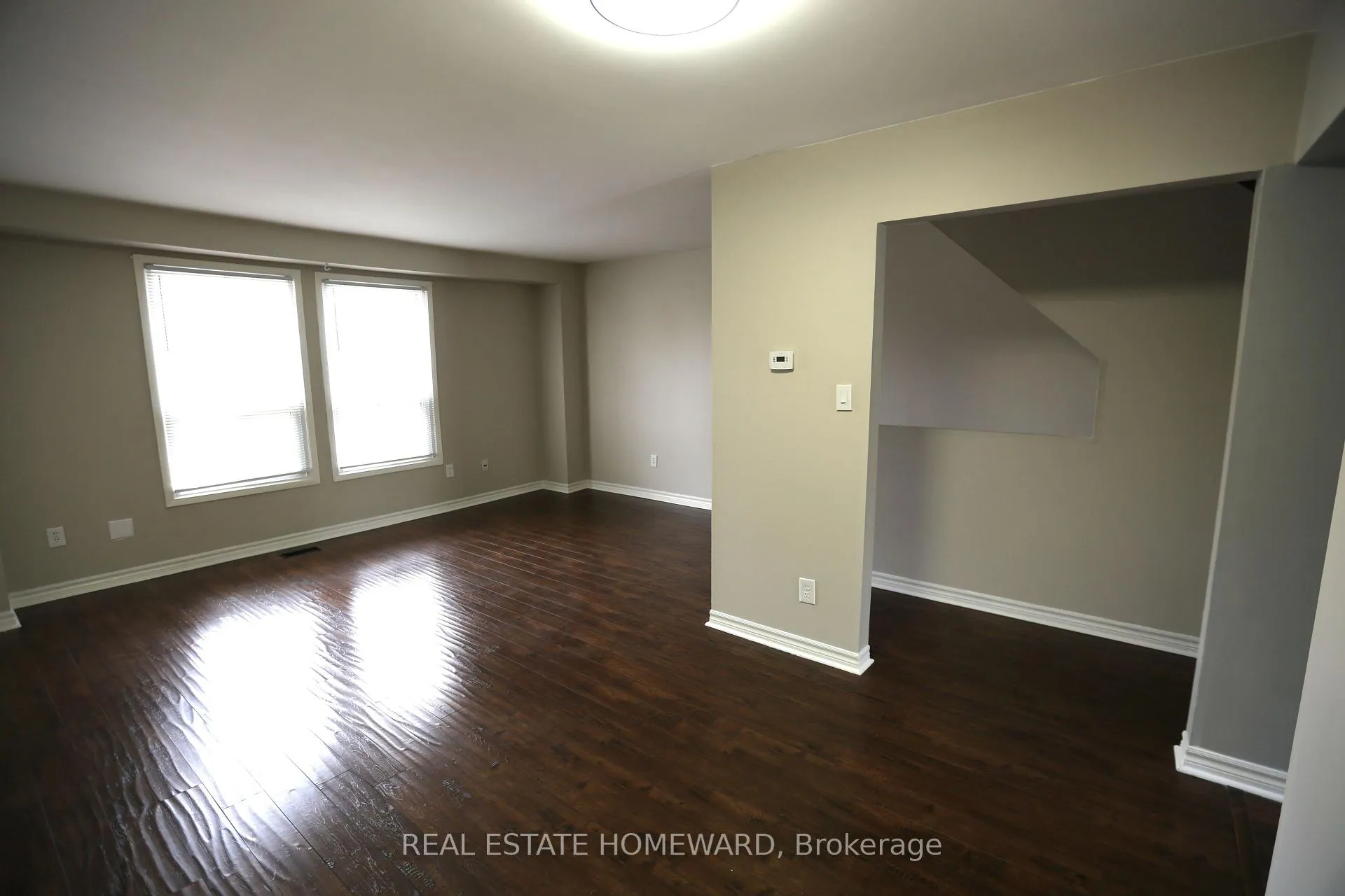 Photo 4 of 104 Enderby Crescent, Brampton, Southgate — HOMEH
