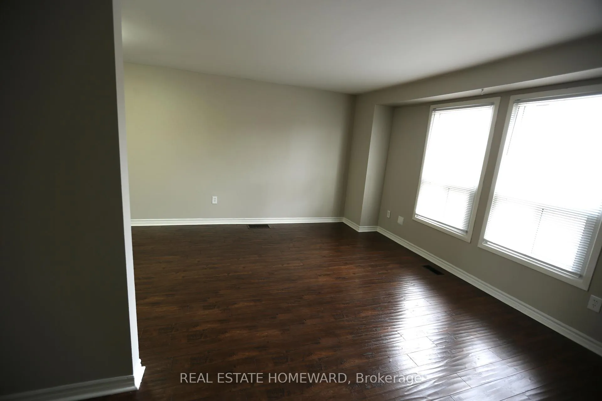 Photo 6 of 104 Enderby Crescent, Brampton, Southgate — HOMEH