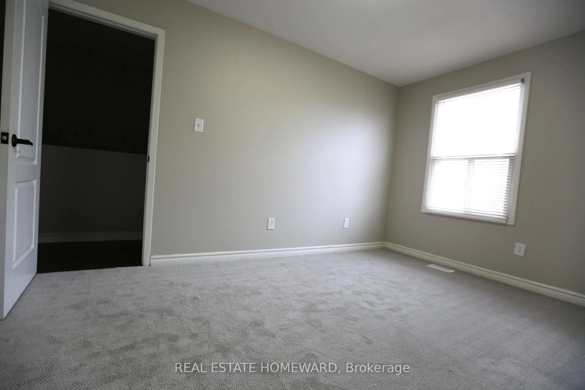 Photo 16 of 104 Enderby Crescent, Brampton, Southgate — HOMEH