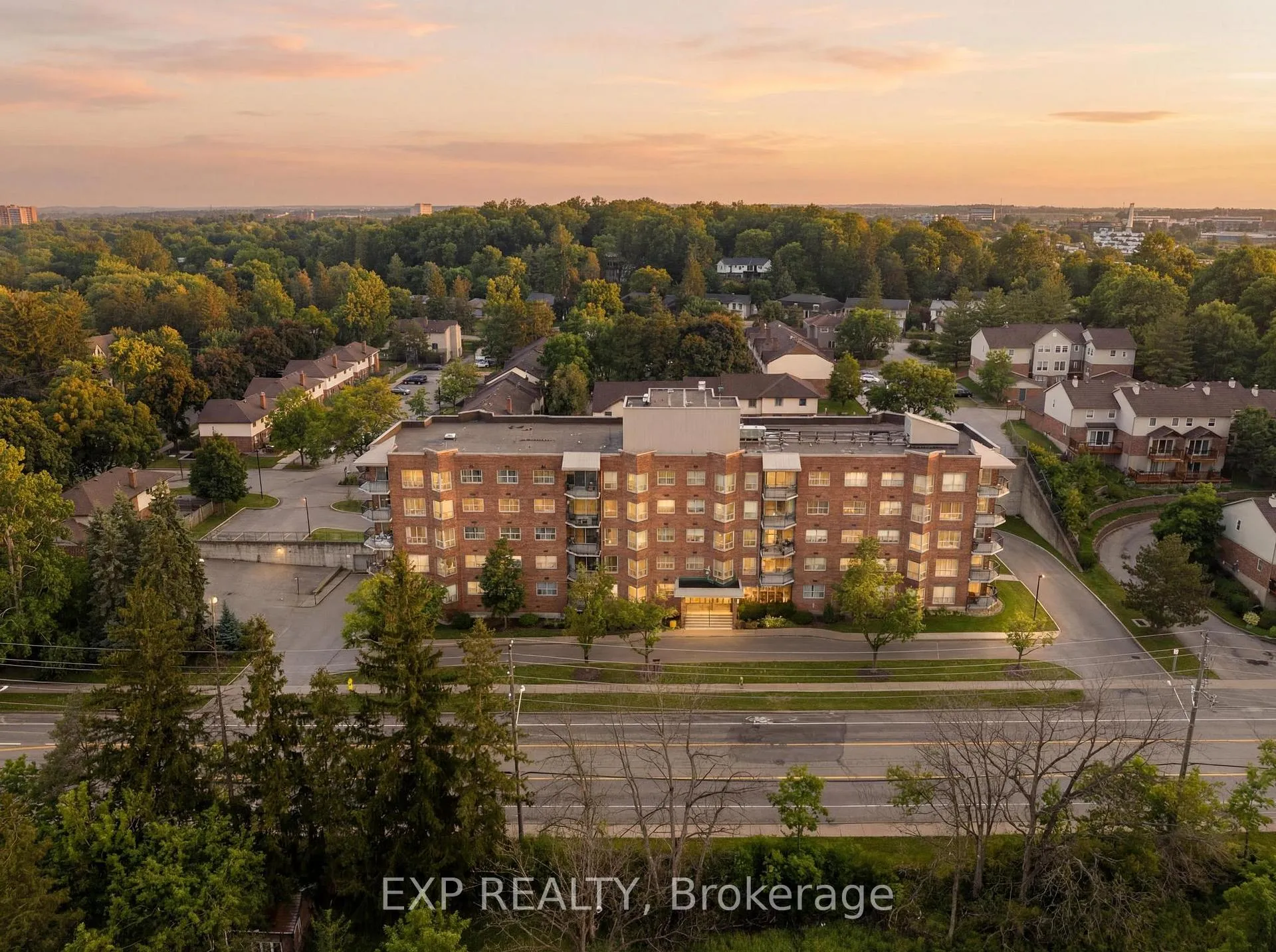 Photo 1 of 300 Keats Way, Waterloo, Beechwood — HOMEH