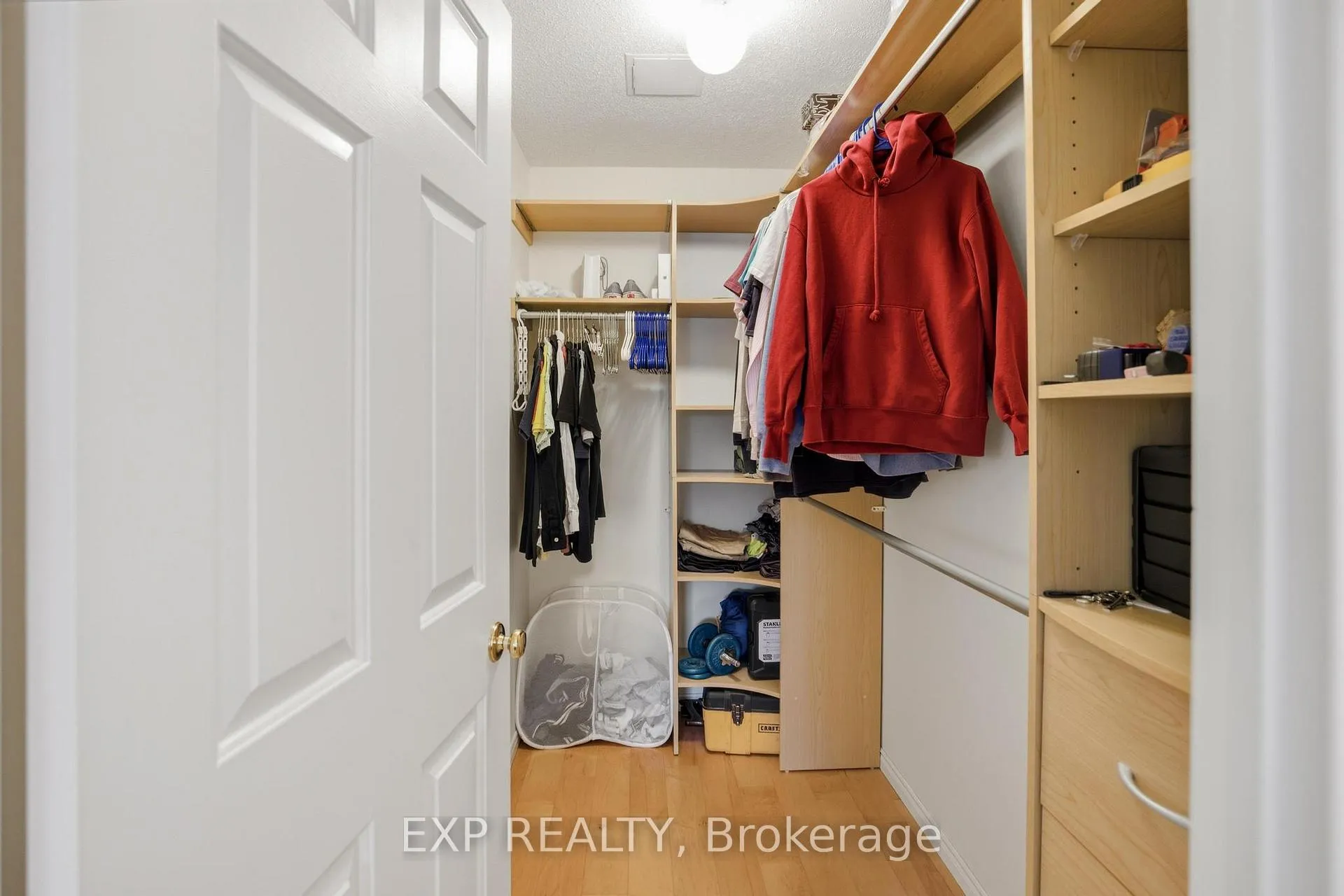 Photo 17 of 300 Keats Way, Waterloo, Beechwood — HOMEH