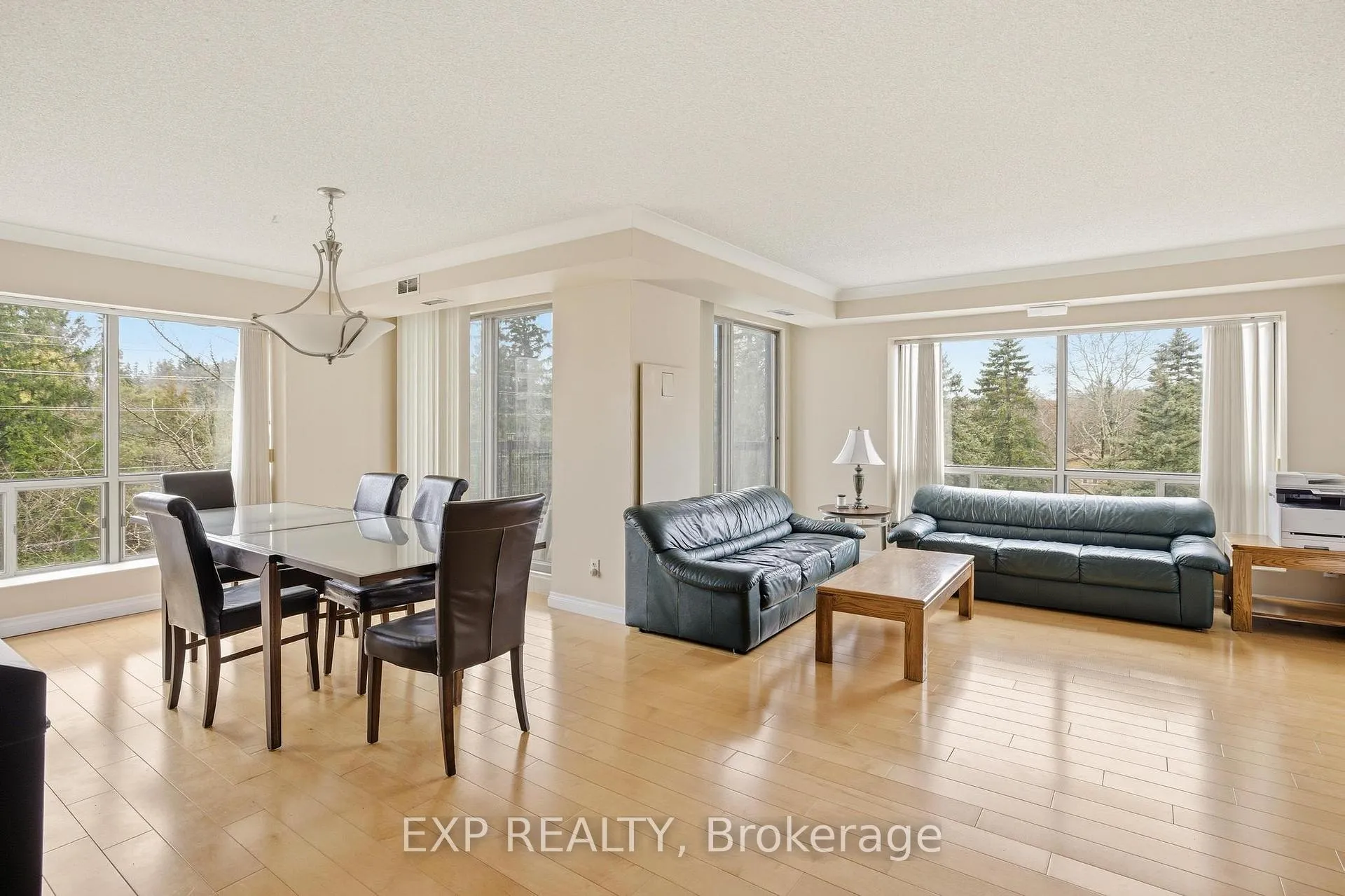 Photo 20 of 300 Keats Way, Waterloo, Beechwood — HOMEH