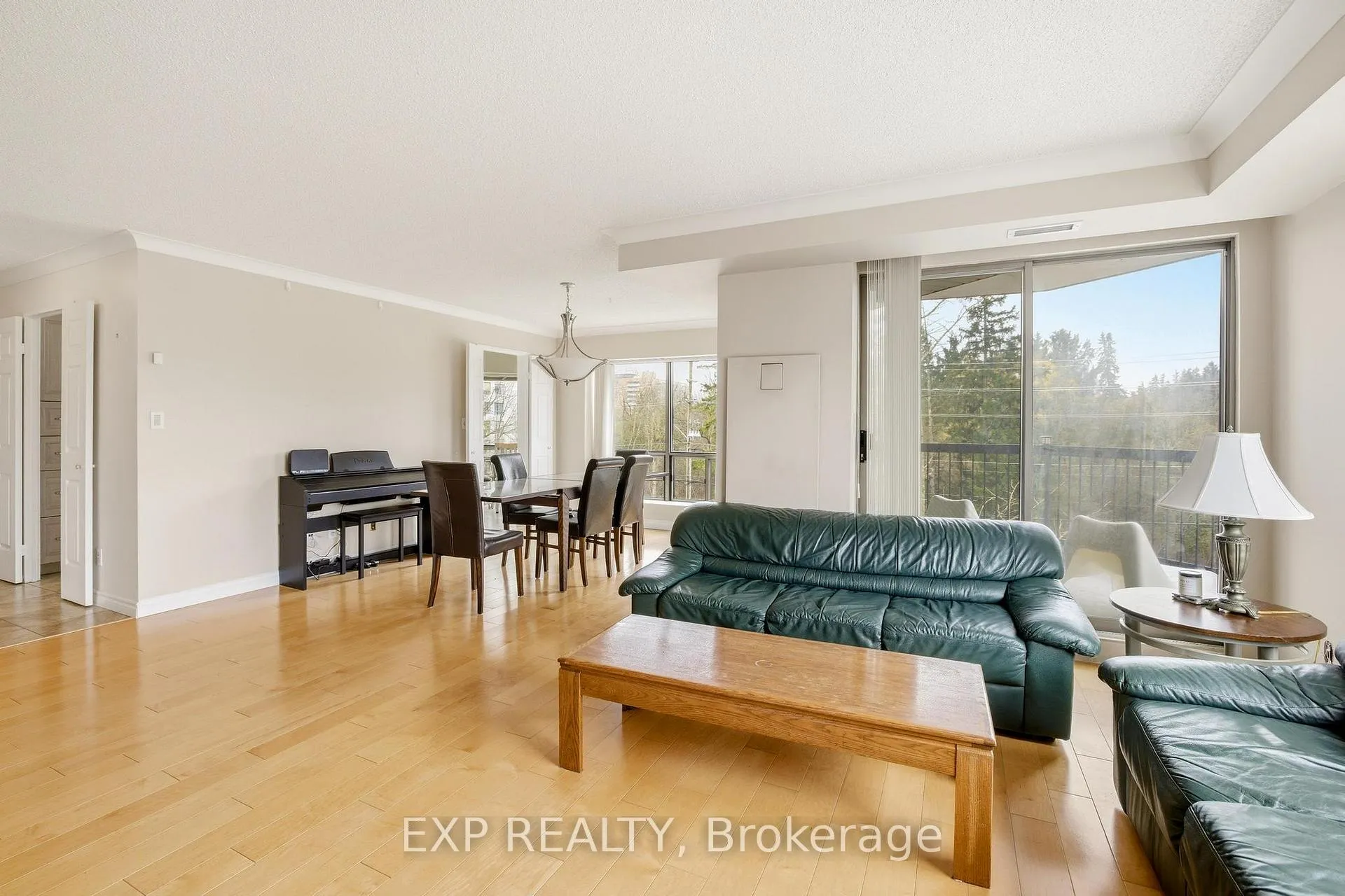 Photo 28 of 300 Keats Way, Waterloo, Beechwood — HOMEH