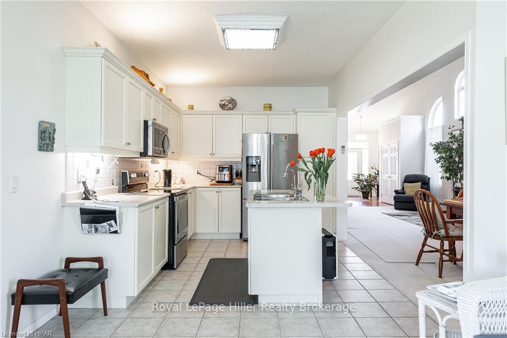 Photo 18 of Unit 7, 7 Stornoway Crescent, Huron East, Egmondville — HOMEH