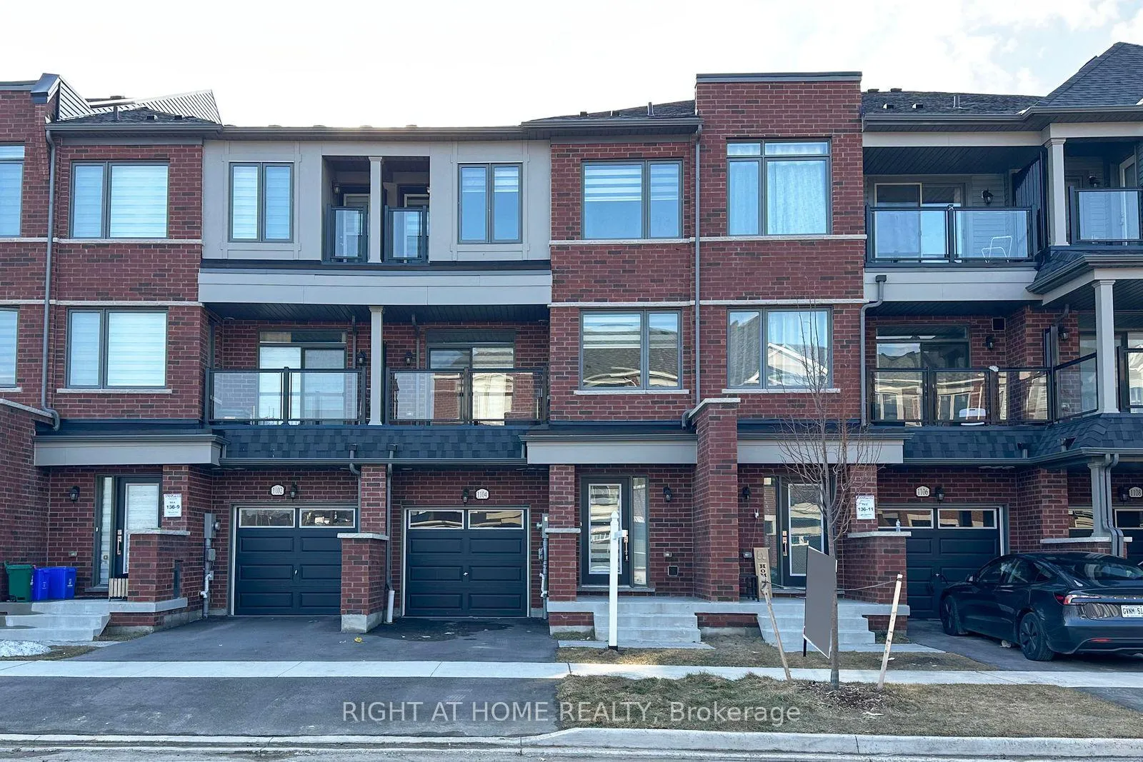 Photo 1 of 1104 Lockie Drive, Oshawa, Kedron — HOMEH