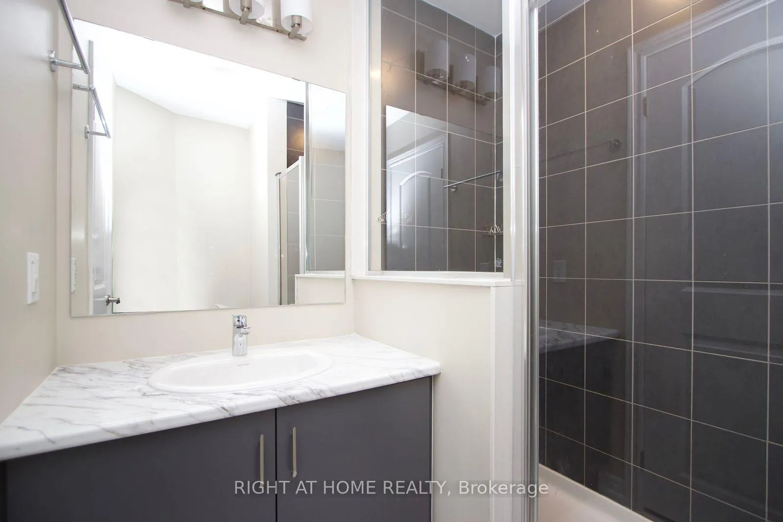 Photo 20 of 1104 Lockie Drive, Oshawa, Kedron — HOMEH