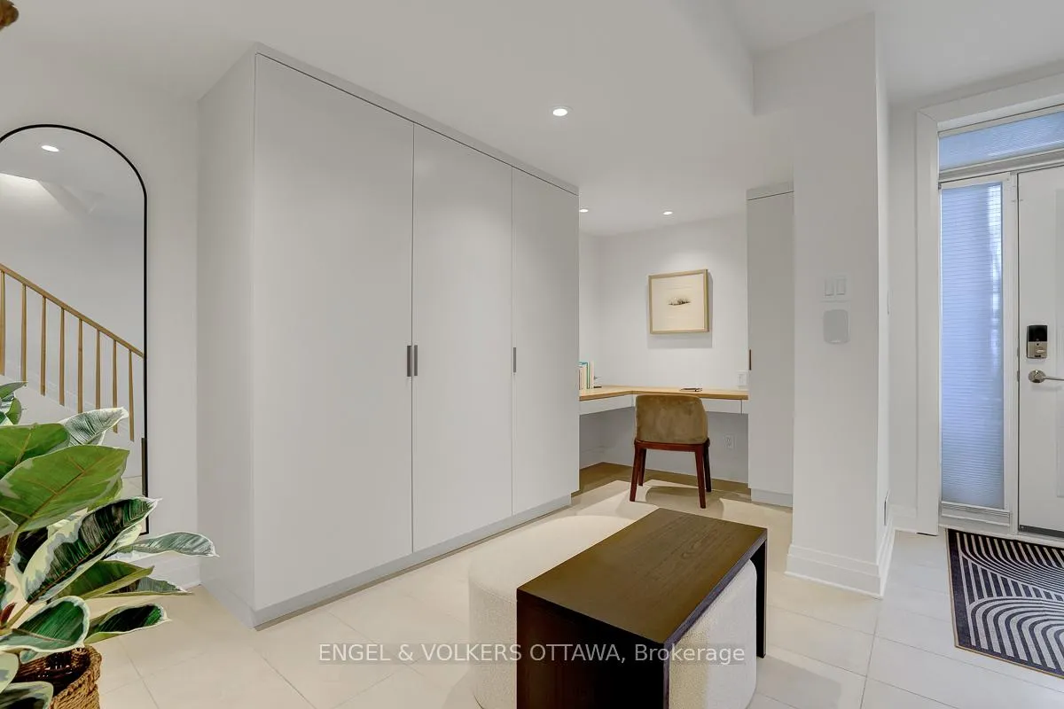 Photo 4 of 449 Edison Avenue, Ottawa, McKellar/Highland — HOMEH