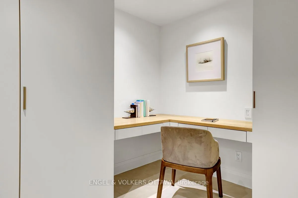 Photo 5 of 449 Edison Avenue, Ottawa, McKellar/Highland — HOMEH