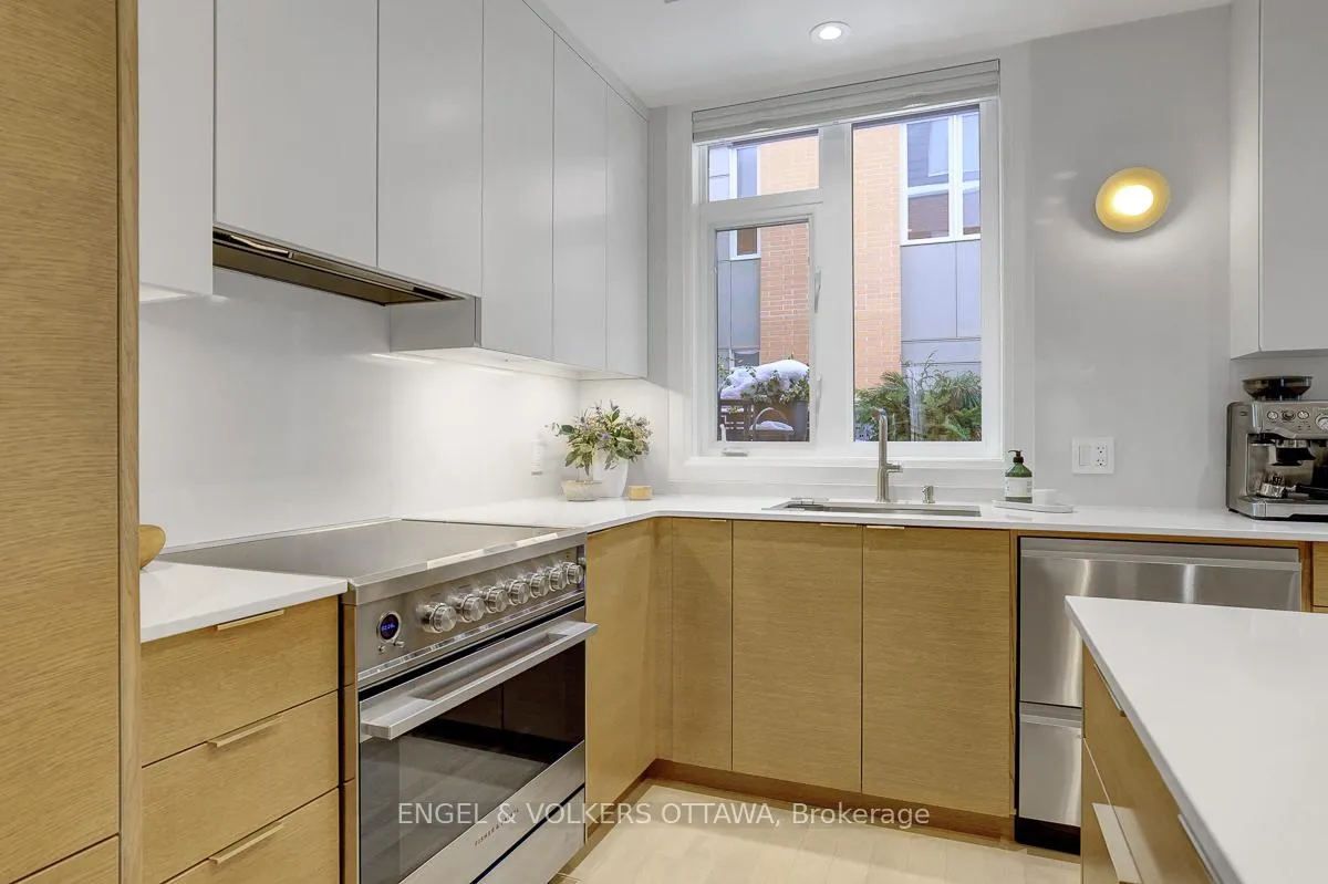 Photo 12 of 449 Edison Avenue, Ottawa, McKellar/Highland — HOMEH