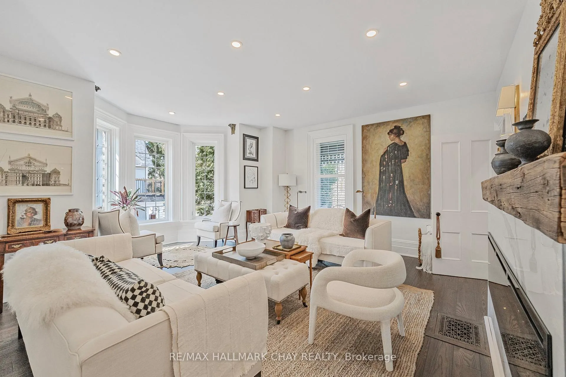 Photo 5 of 11 Catherine Avenue, Aurora, Aurora Village — HOMEH