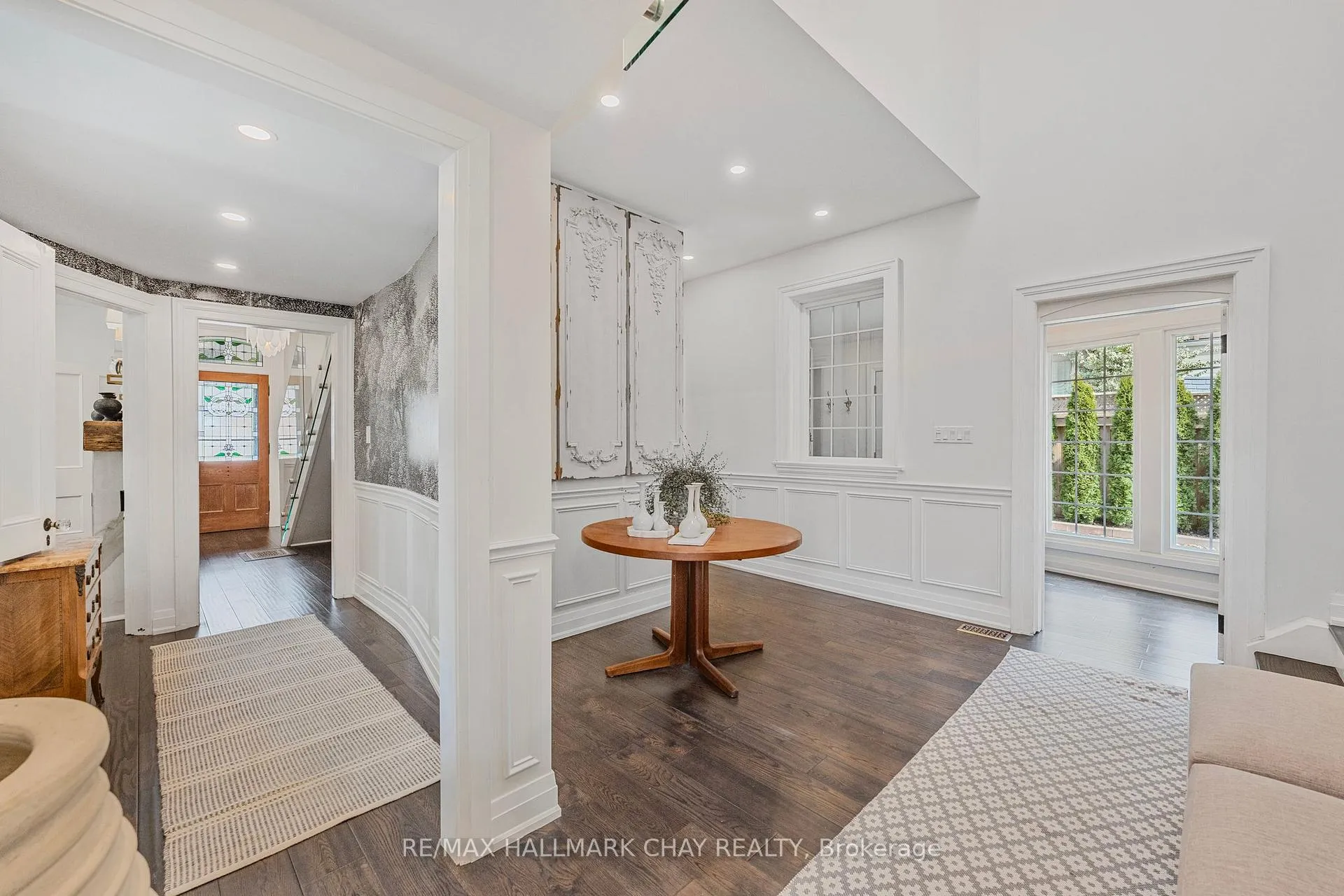 Photo 13 of 11 Catherine Avenue, Aurora, Aurora Village — HOMEH