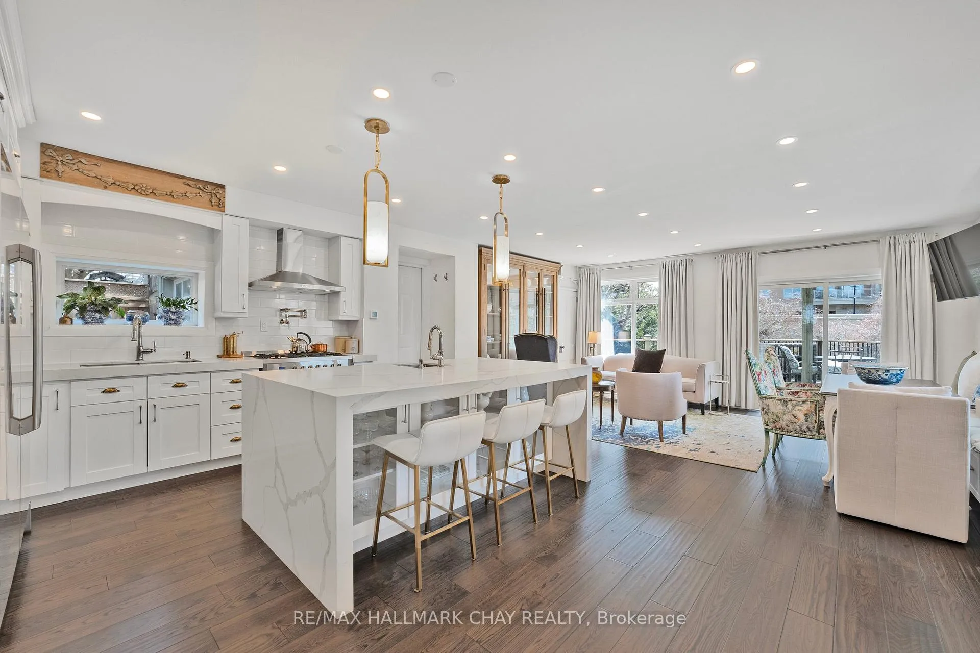 Photo 18 of 11 Catherine Avenue, Aurora, Aurora Village — HOMEH