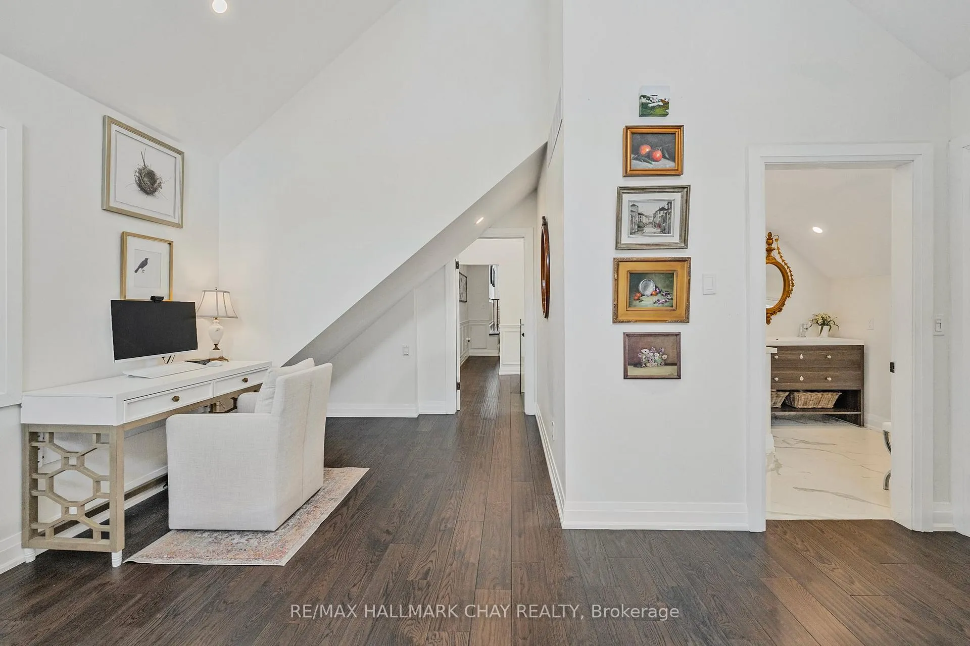 Photo 26 of 11 Catherine Avenue, Aurora, Aurora Village — HOMEH