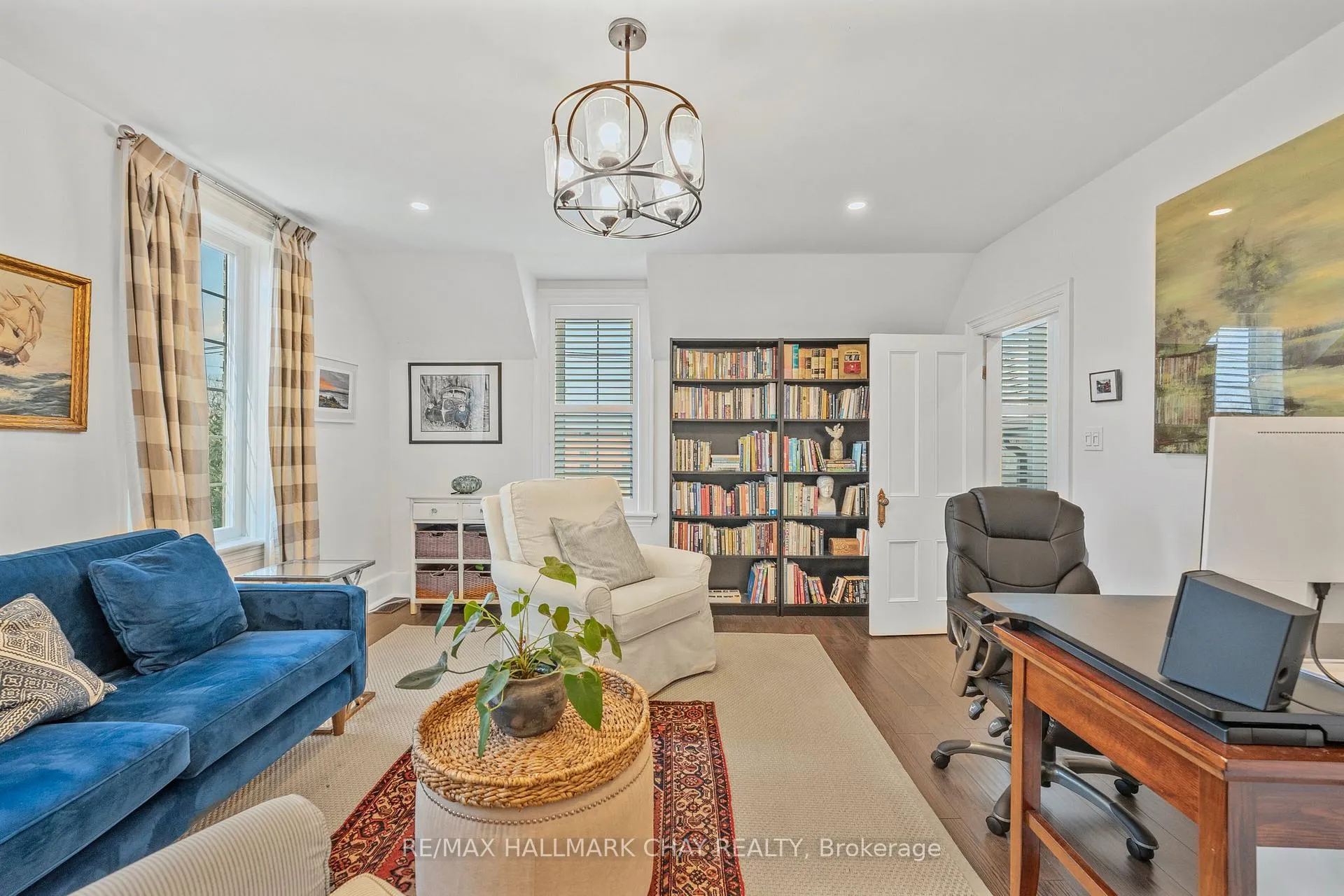 Photo 33 of 11 Catherine Avenue, Aurora, Aurora Village — HOMEH