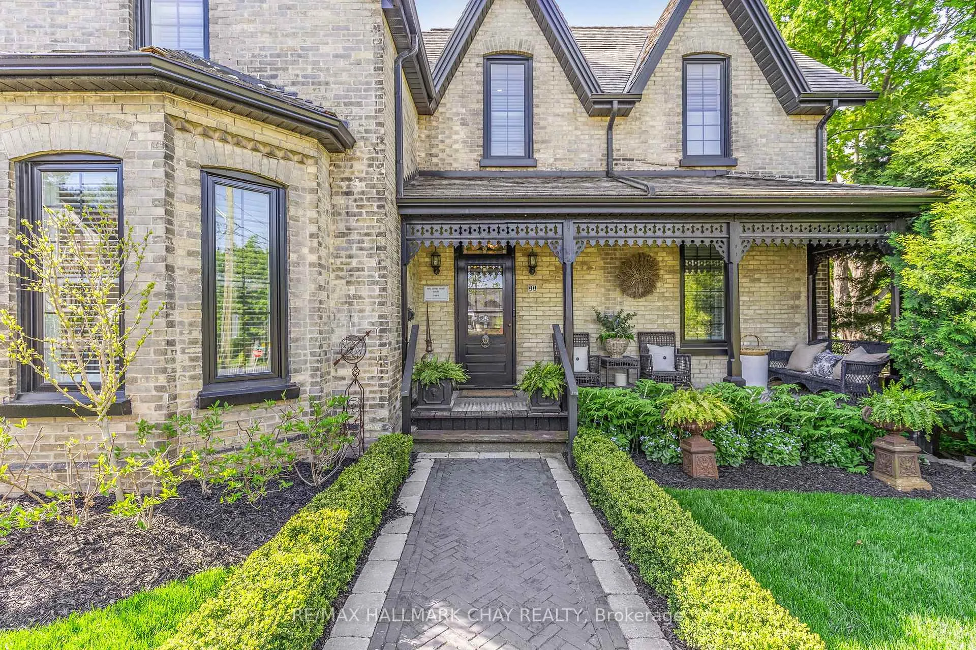 Photo 39 of 11 Catherine Avenue, Aurora, Aurora Village — HOMEH