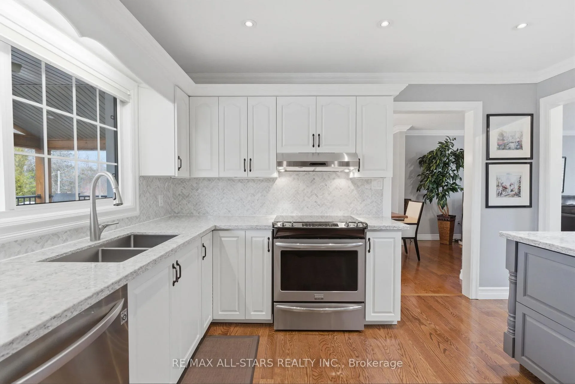 Photo 11 of 2 Pearl Drive, Scugog, Rural Scugog — HOMEH