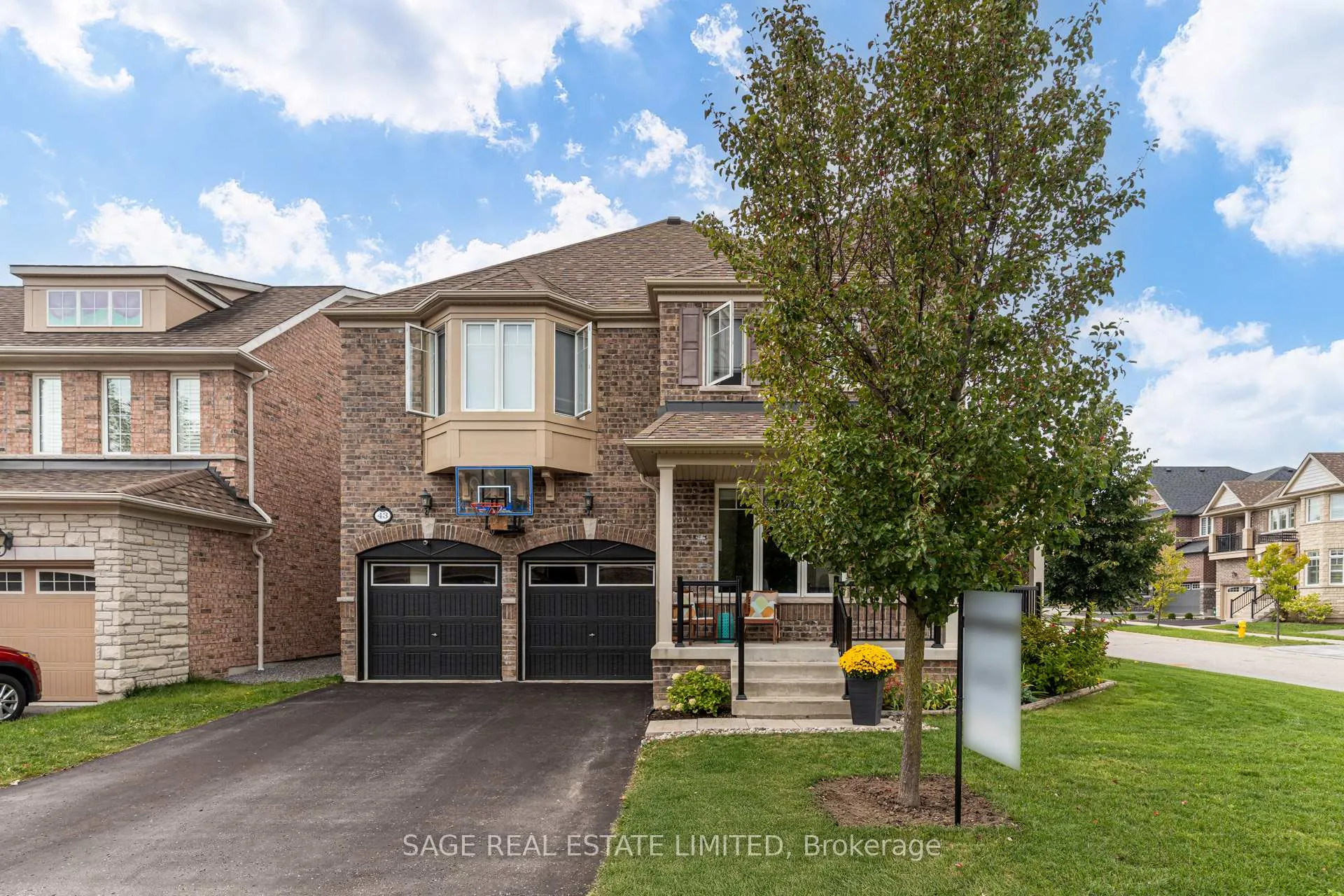 Photo 3 of 43 Bignell Crescent, Ajax, Northeast Ajax — HOMEH
