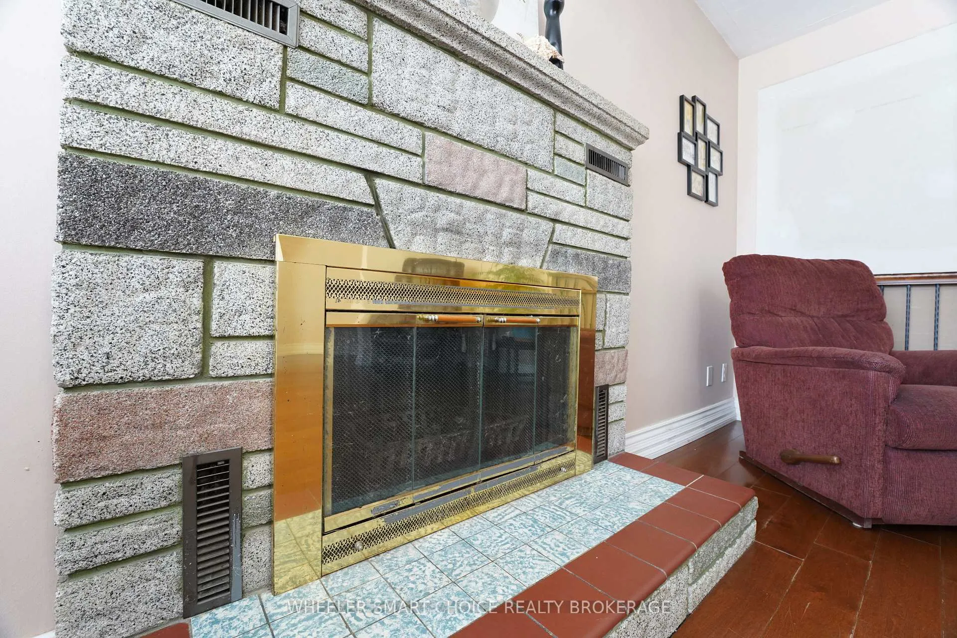 Photo 7 of 300 Gardener Avenue, Cornwall, Cornwall — HOMEH