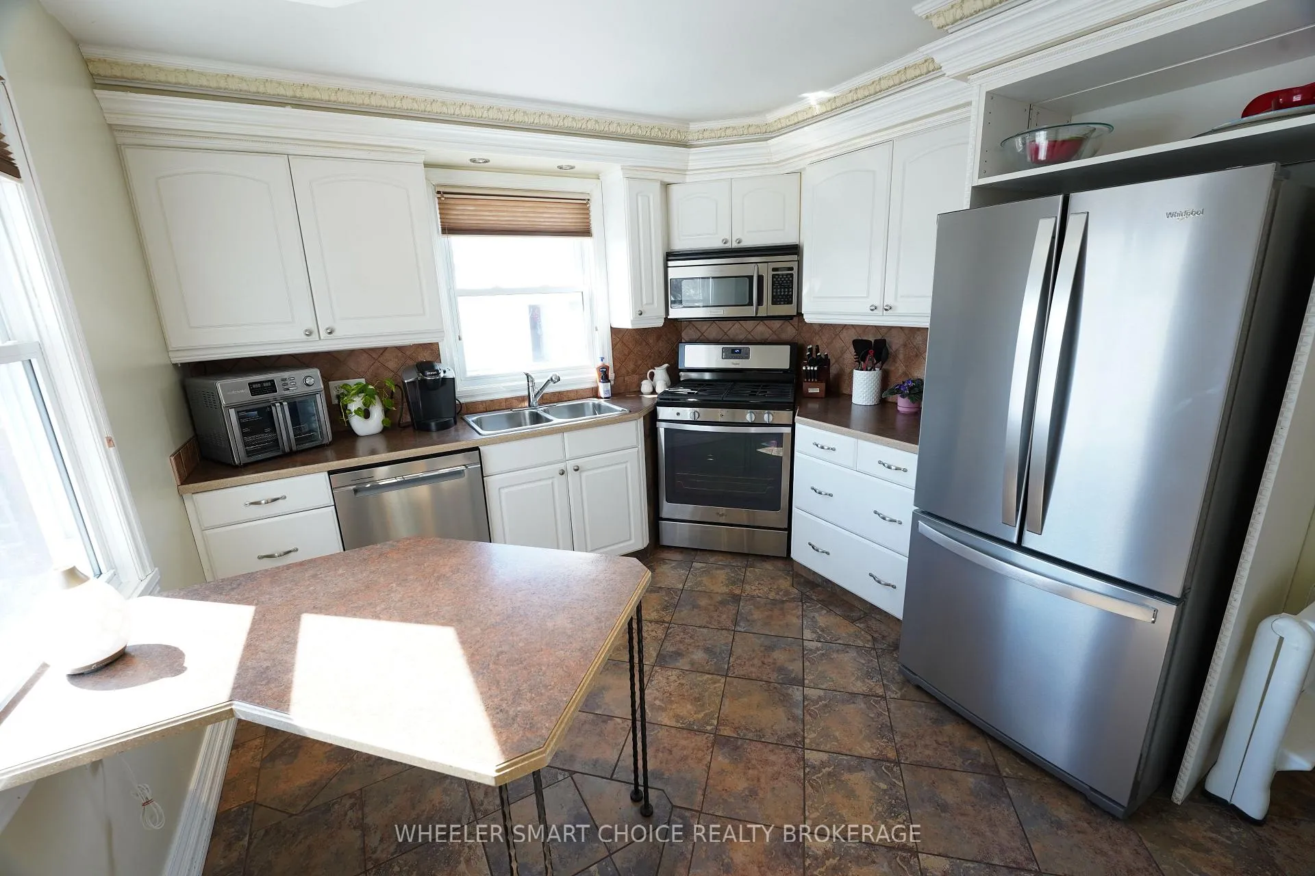 Photo 9 of 300 Gardener Avenue, Cornwall, Cornwall — HOMEH