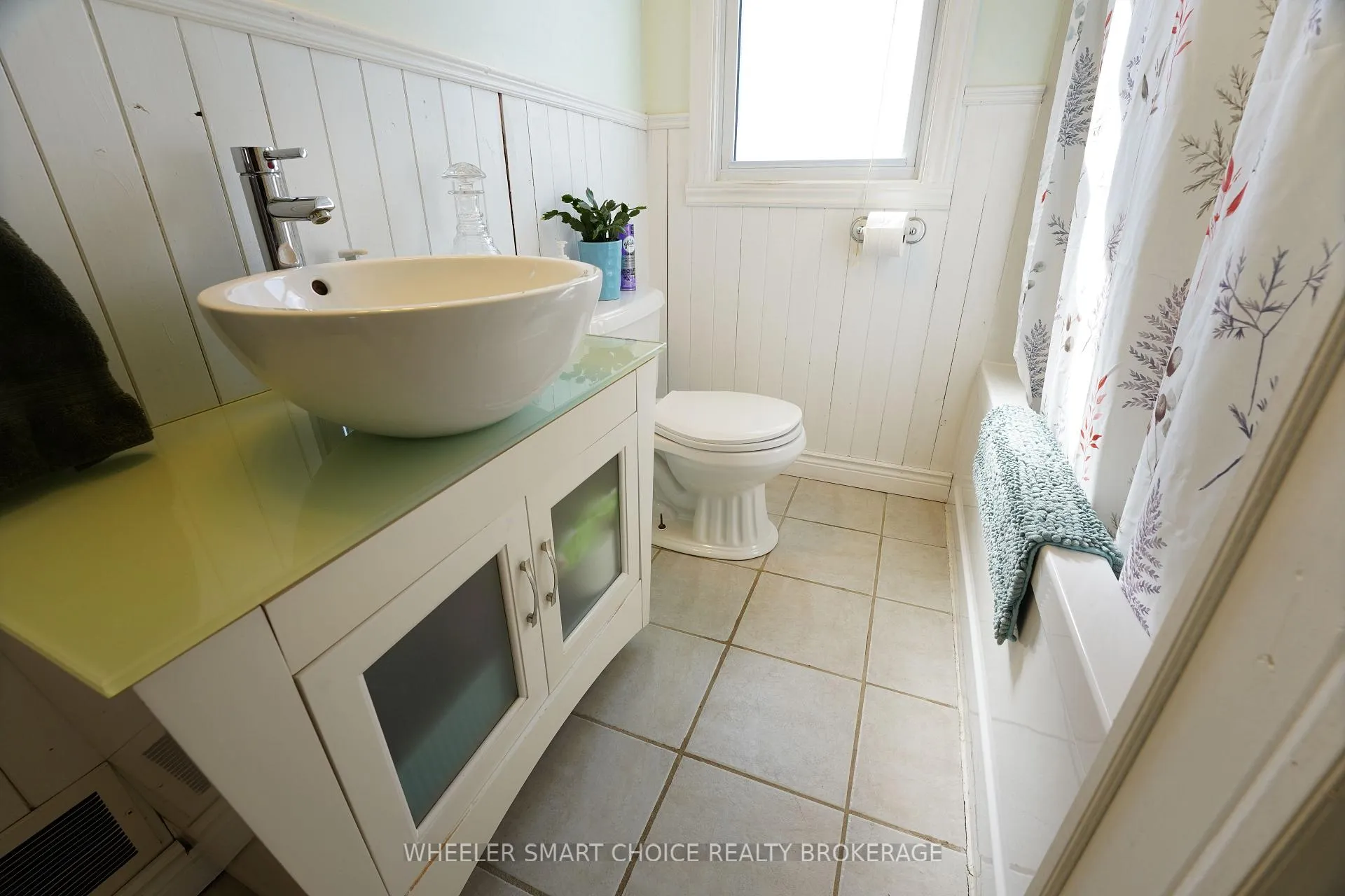 Photo 19 of 300 Gardener Avenue, Cornwall, Cornwall — HOMEH