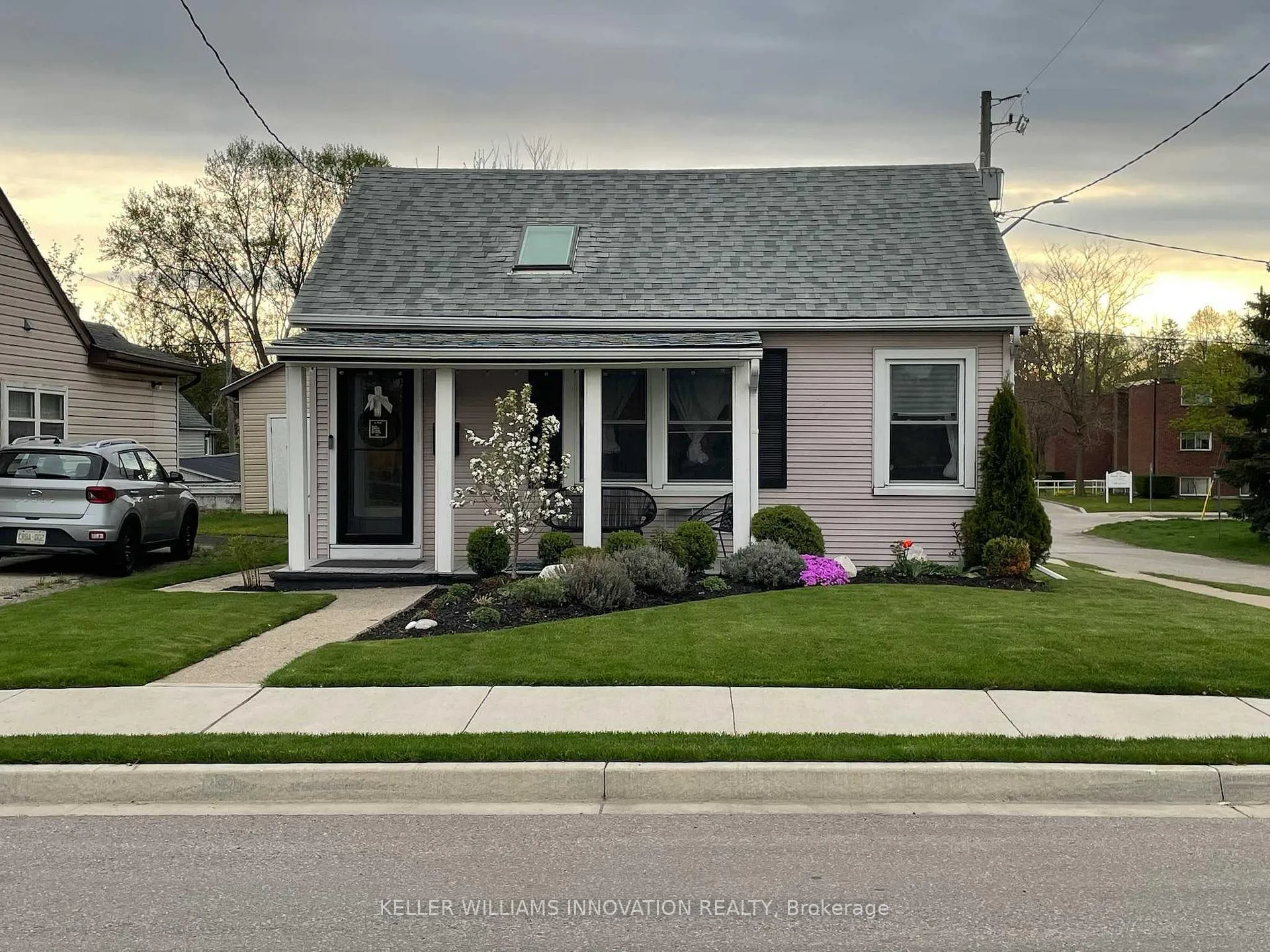 Front of 257 Melrose Street