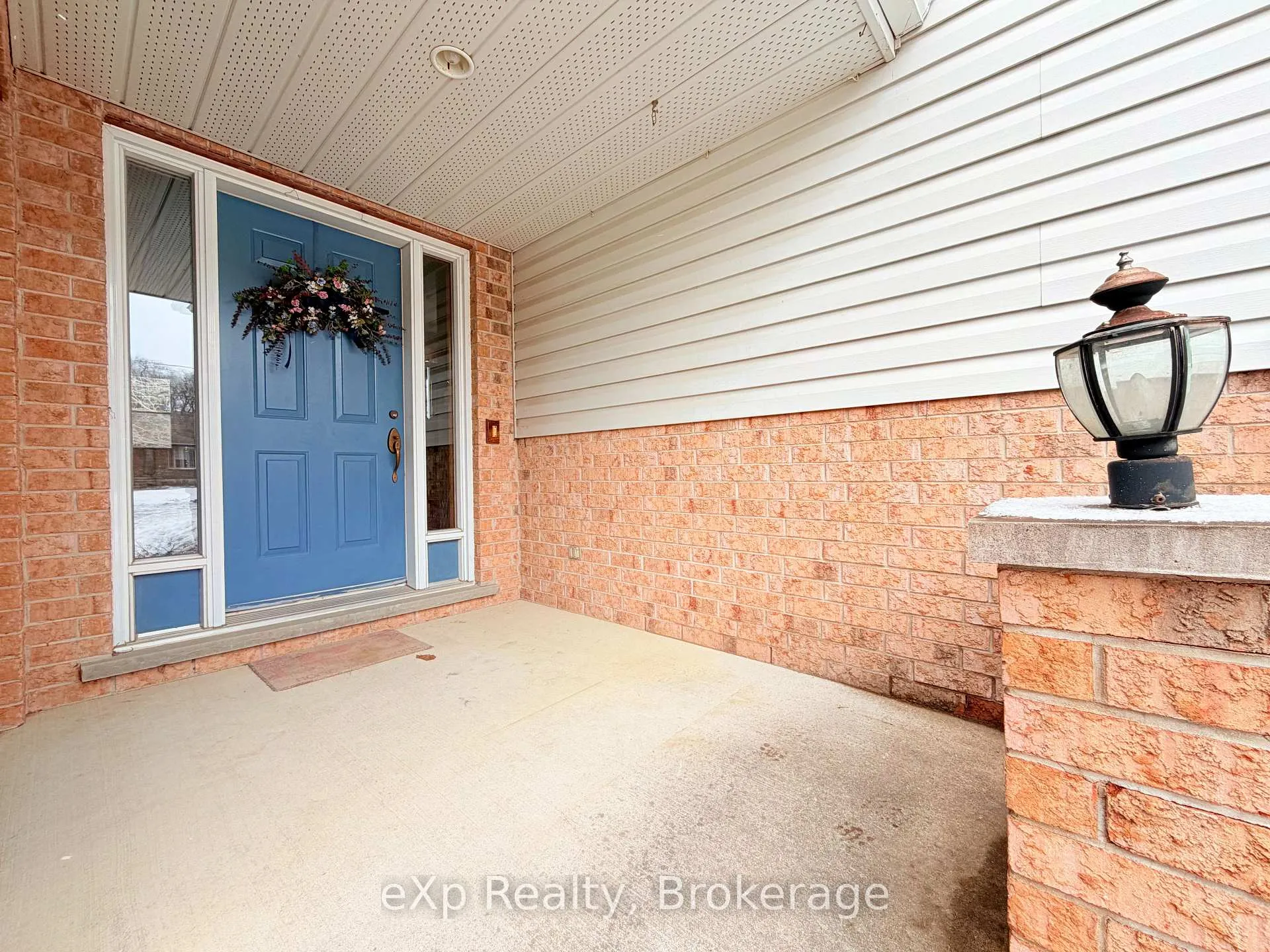 Photo 2 of 27 Willow Street, Brockton — HOMEH