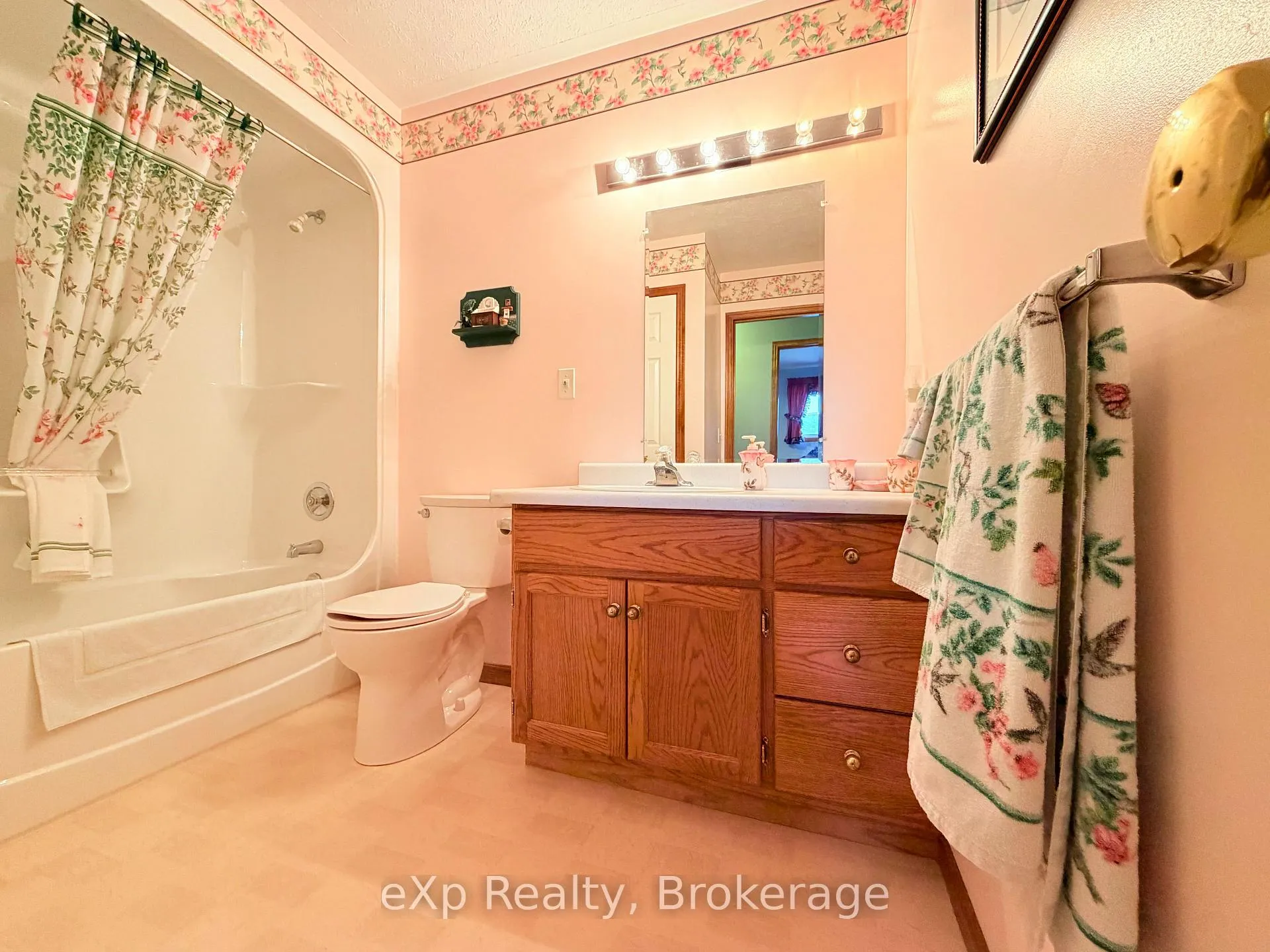Photo 11 of 27 Willow Street, Brockton — HOMEH