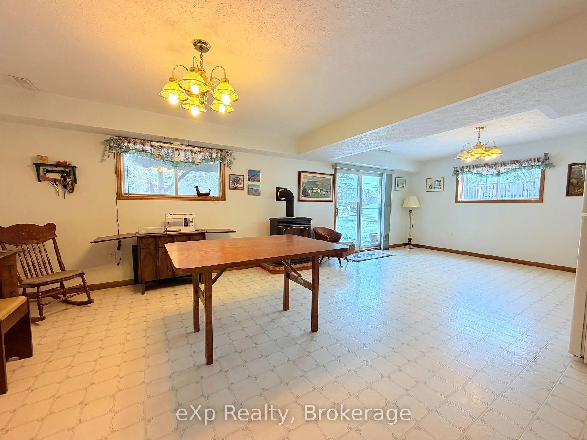 Photo 17 of 27 Willow Street, Brockton — HOMEH
