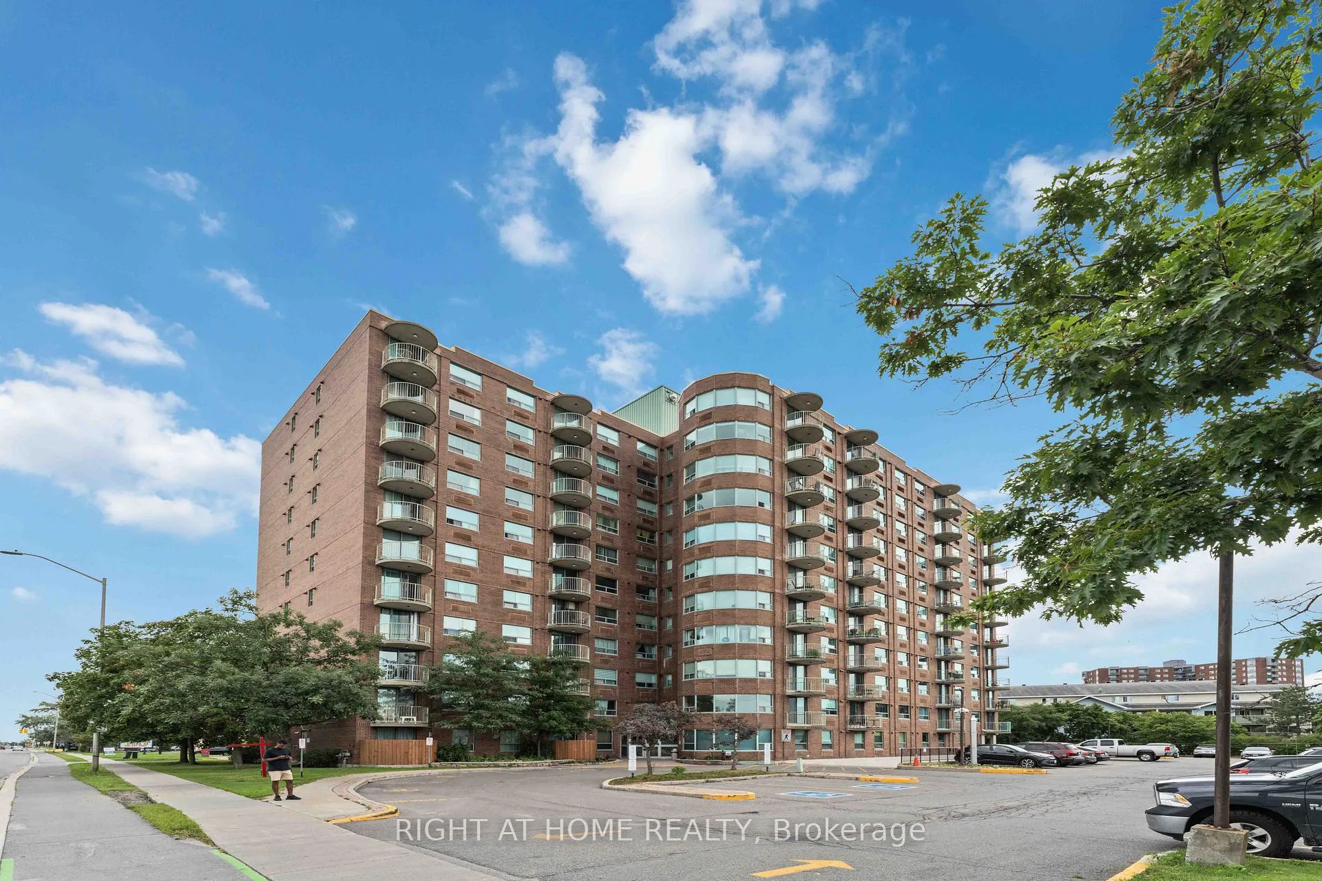 Photo 1 of Unit 605, 1440 Heron Road, Ottawa, Heron Gate/Industrial Park — HOMEH