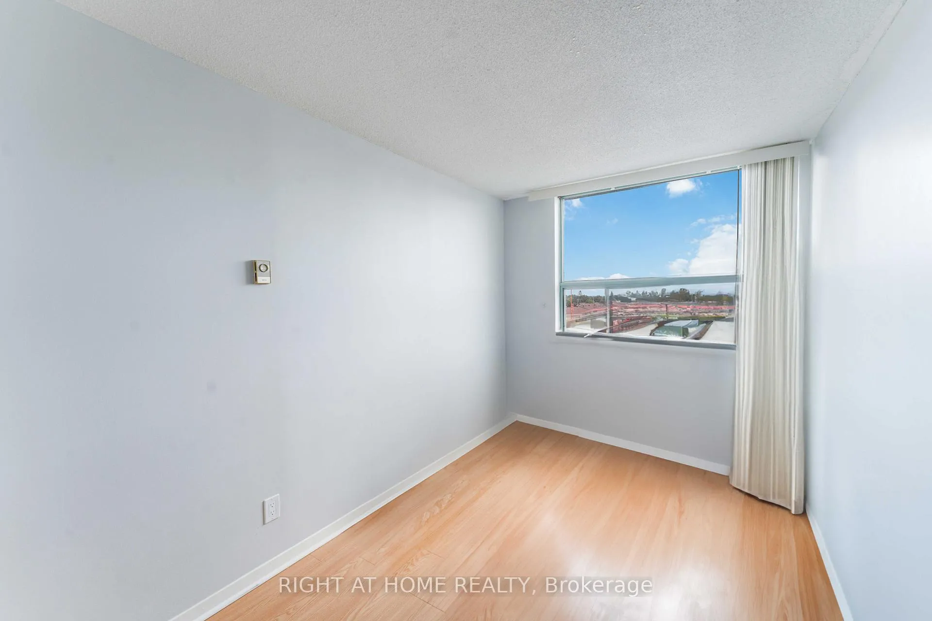 Photo 29 of Unit 605, 1440 Heron Road, Ottawa, Heron Gate/Industrial Park — HOMEH